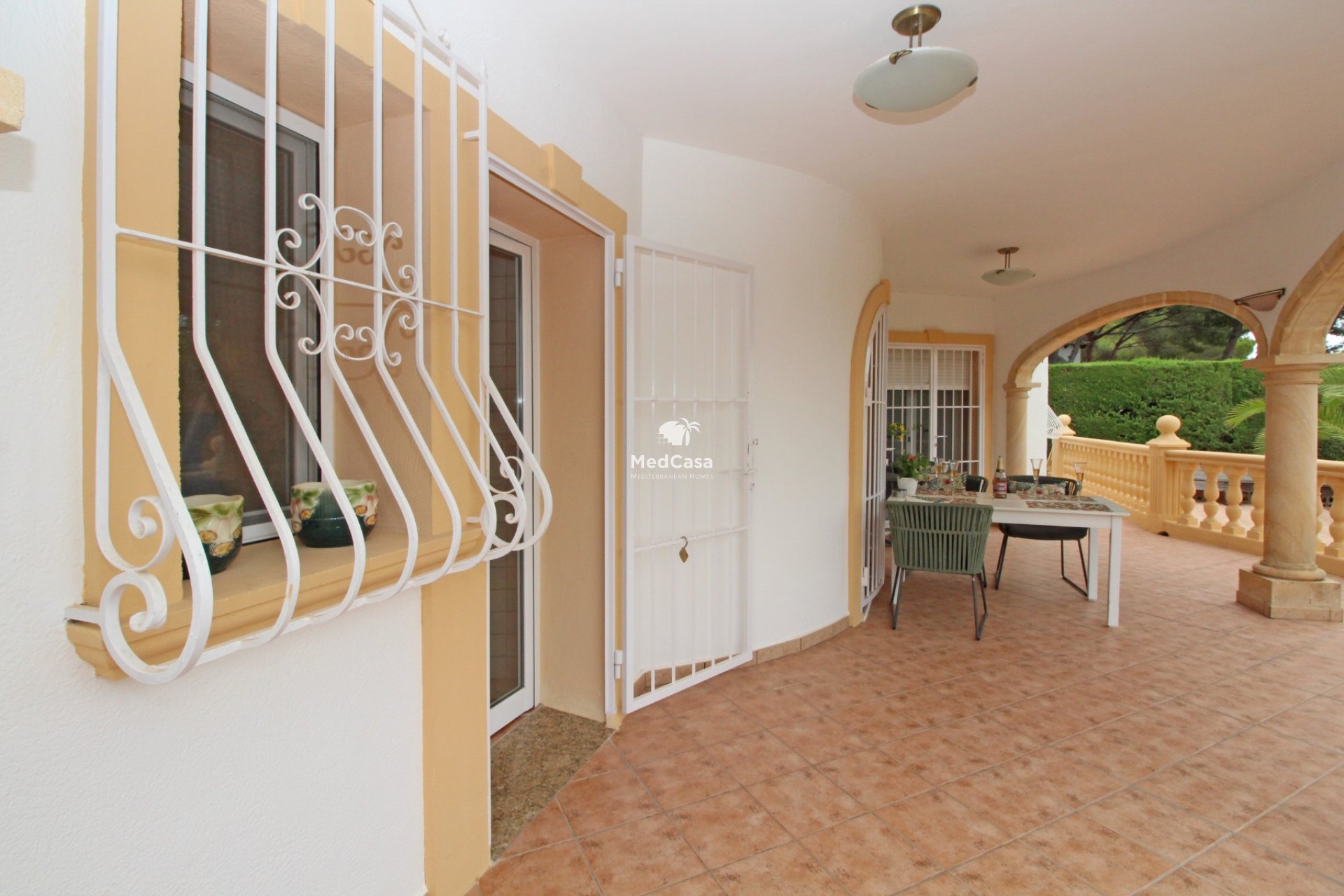 Resale - Villa -
Moraira - Cometa