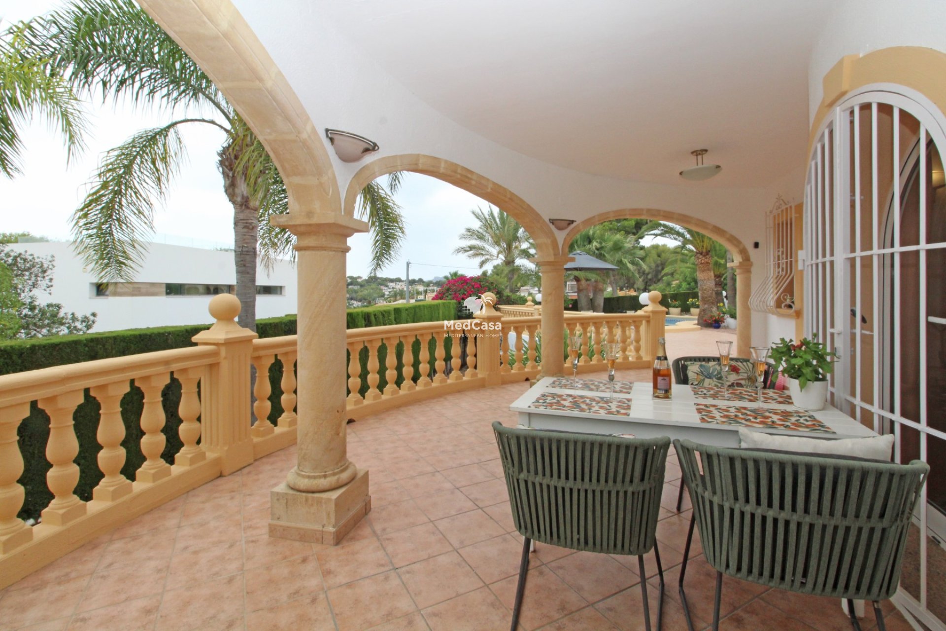 Resale - Villa -
Moraira - Cometa