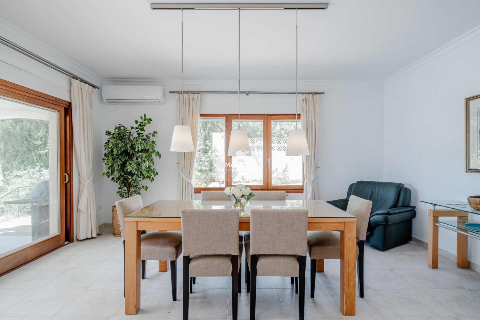 Resale - Villa -
Moraira - La Arnella