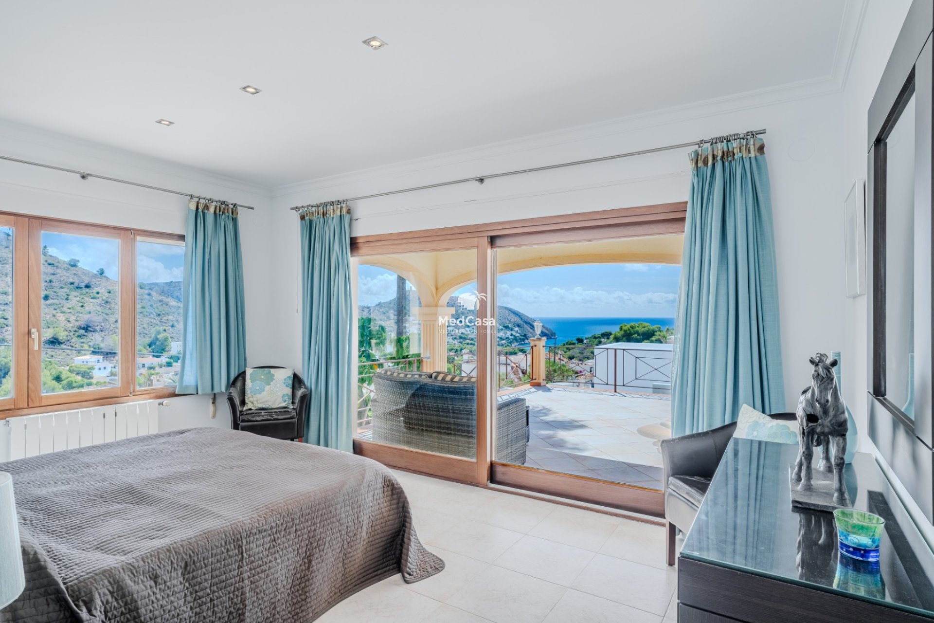 Resale - Villa -
Moraira - La Arnella