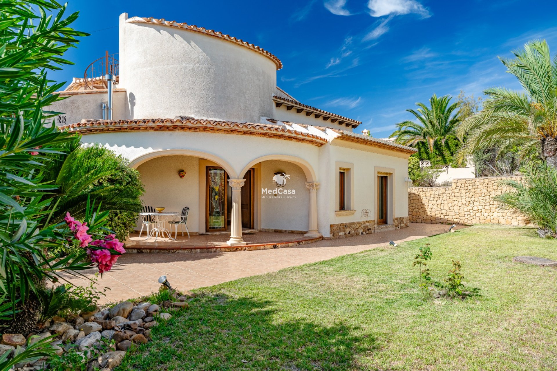 Resale - Villa -
Moraira - La Arnella