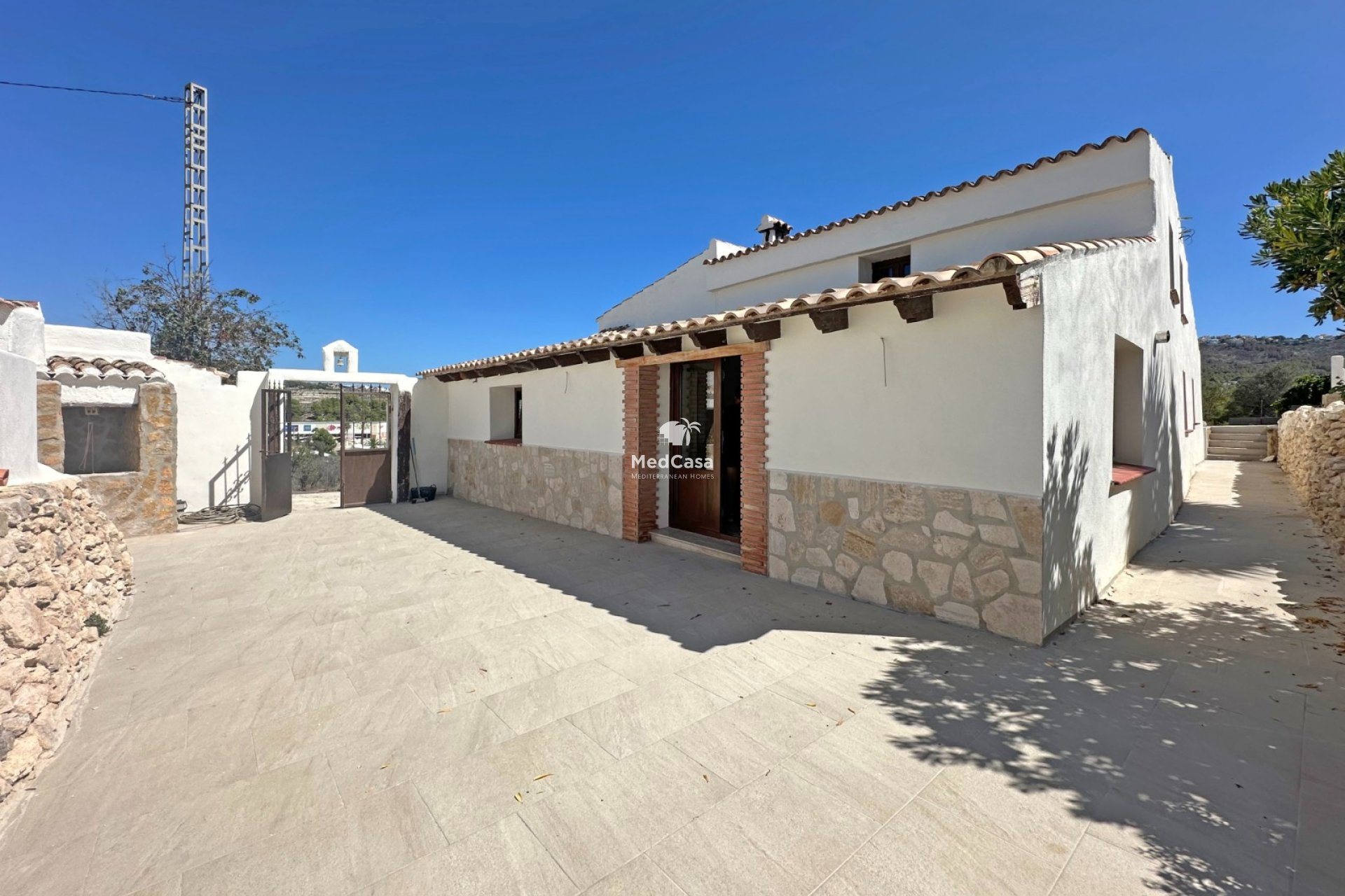 Resale - Villa -
Moraira - Sabatera