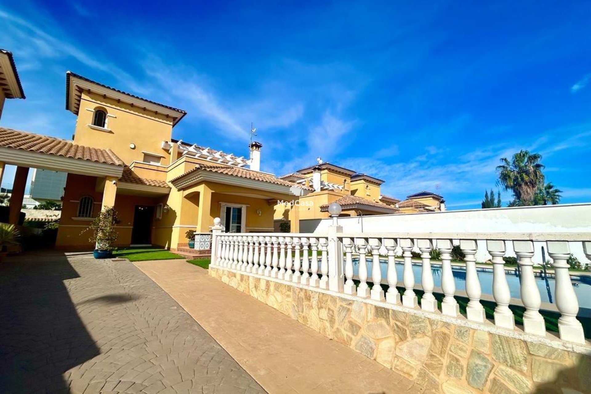 Resale - Villa -
Orihuela Costa - Cabo Roig