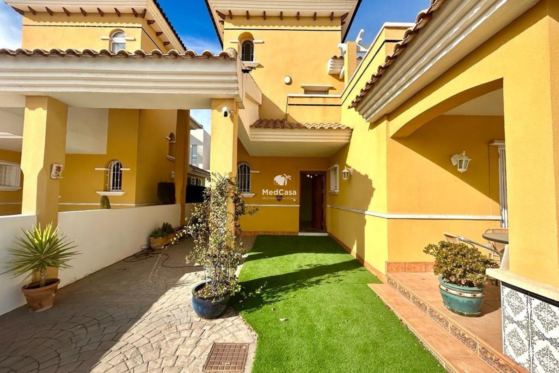 Resale - Villa -
Orihuela Costa - Cabo Roig