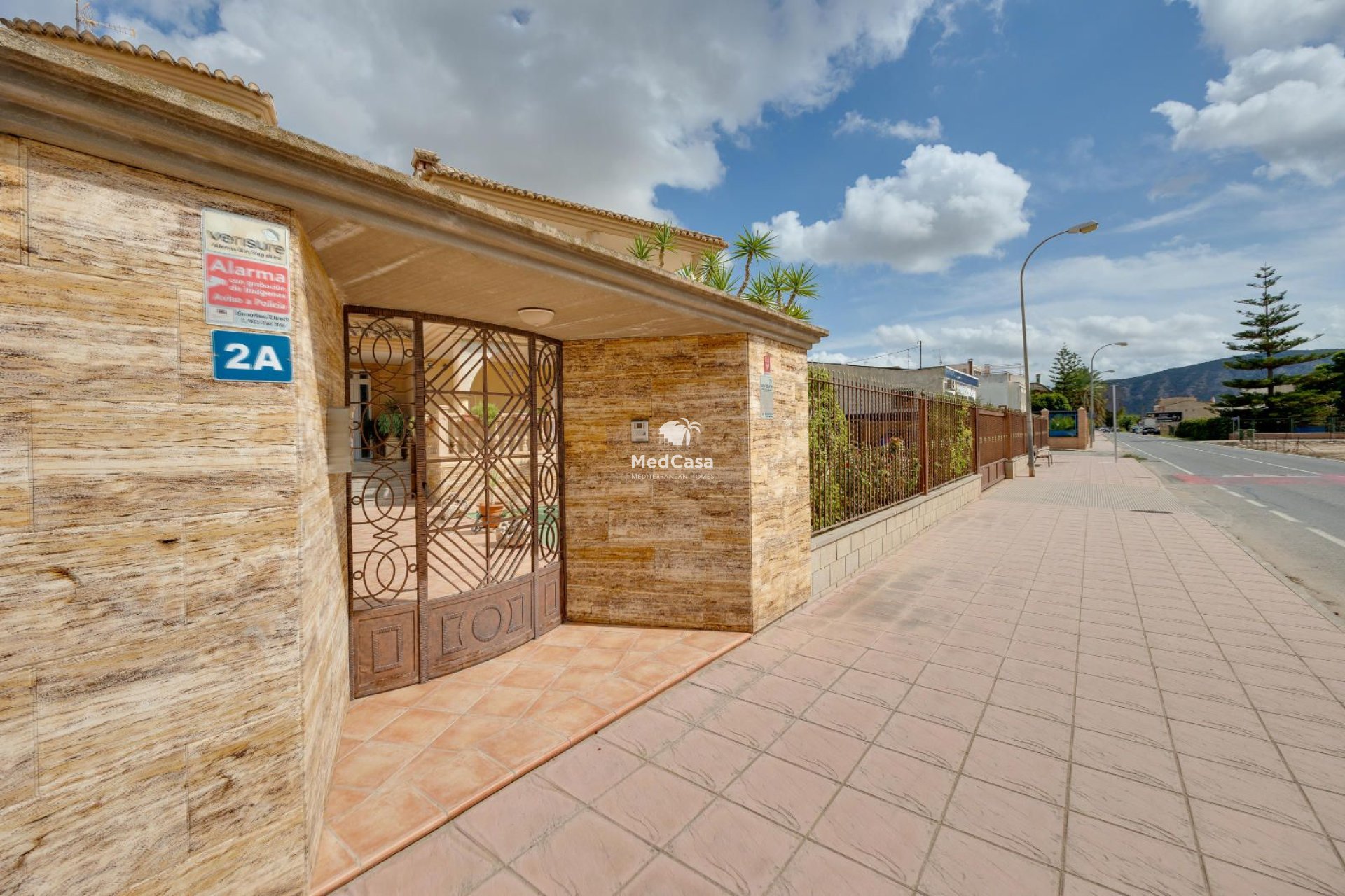 Resale - Villa -
Orihuela Costa - Hurchillo