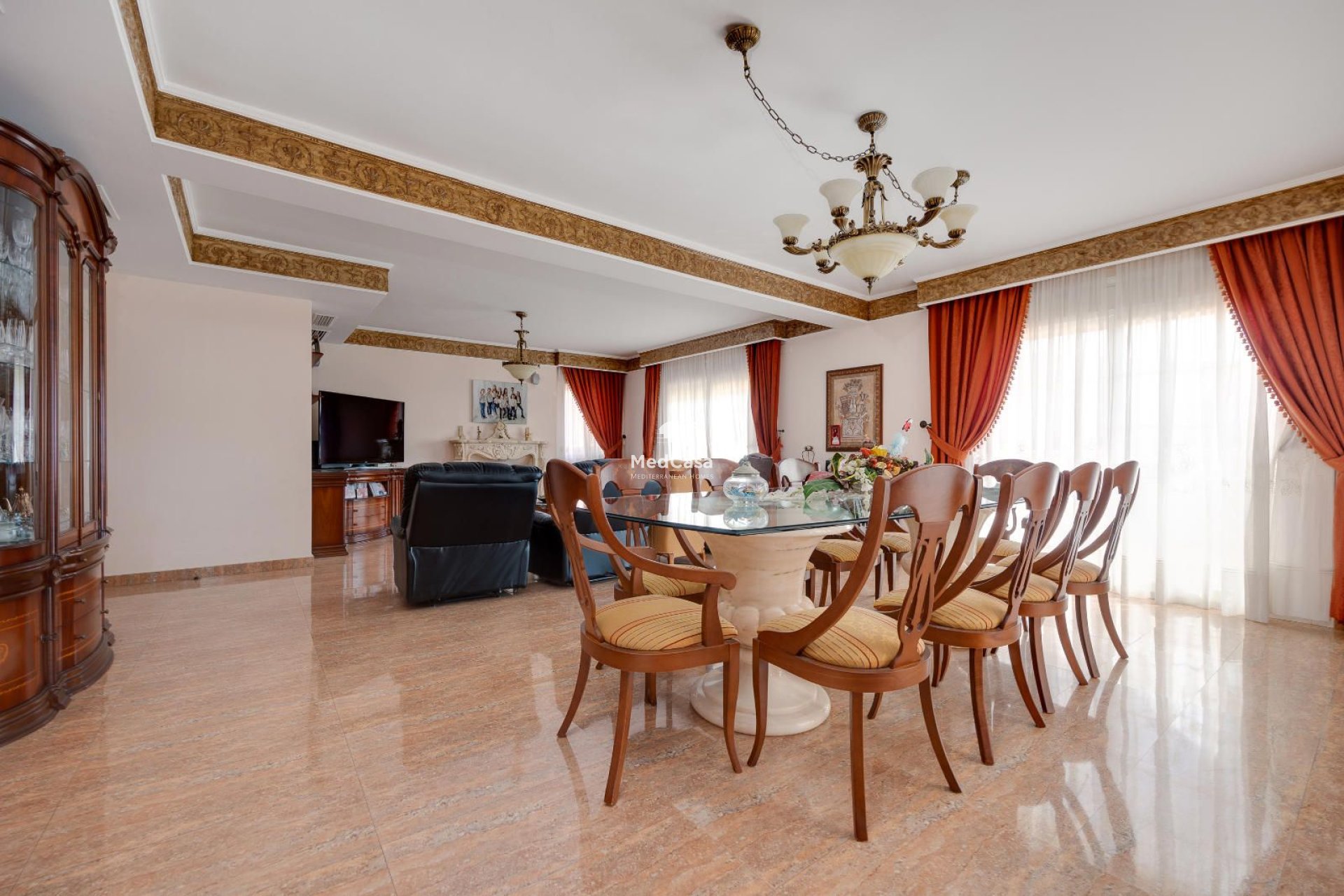 Resale - Villa -
Orihuela Costa - Hurchillo