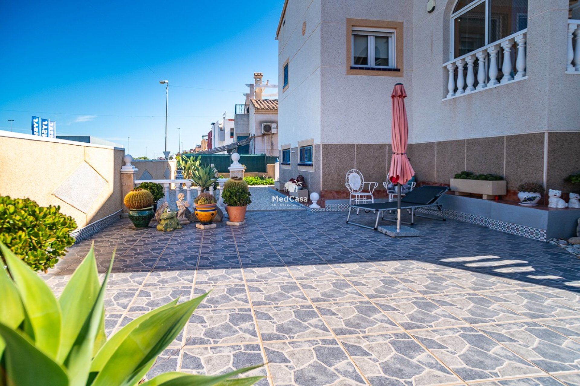 Resale - Villa -
Orihuela Costa - Los Altos