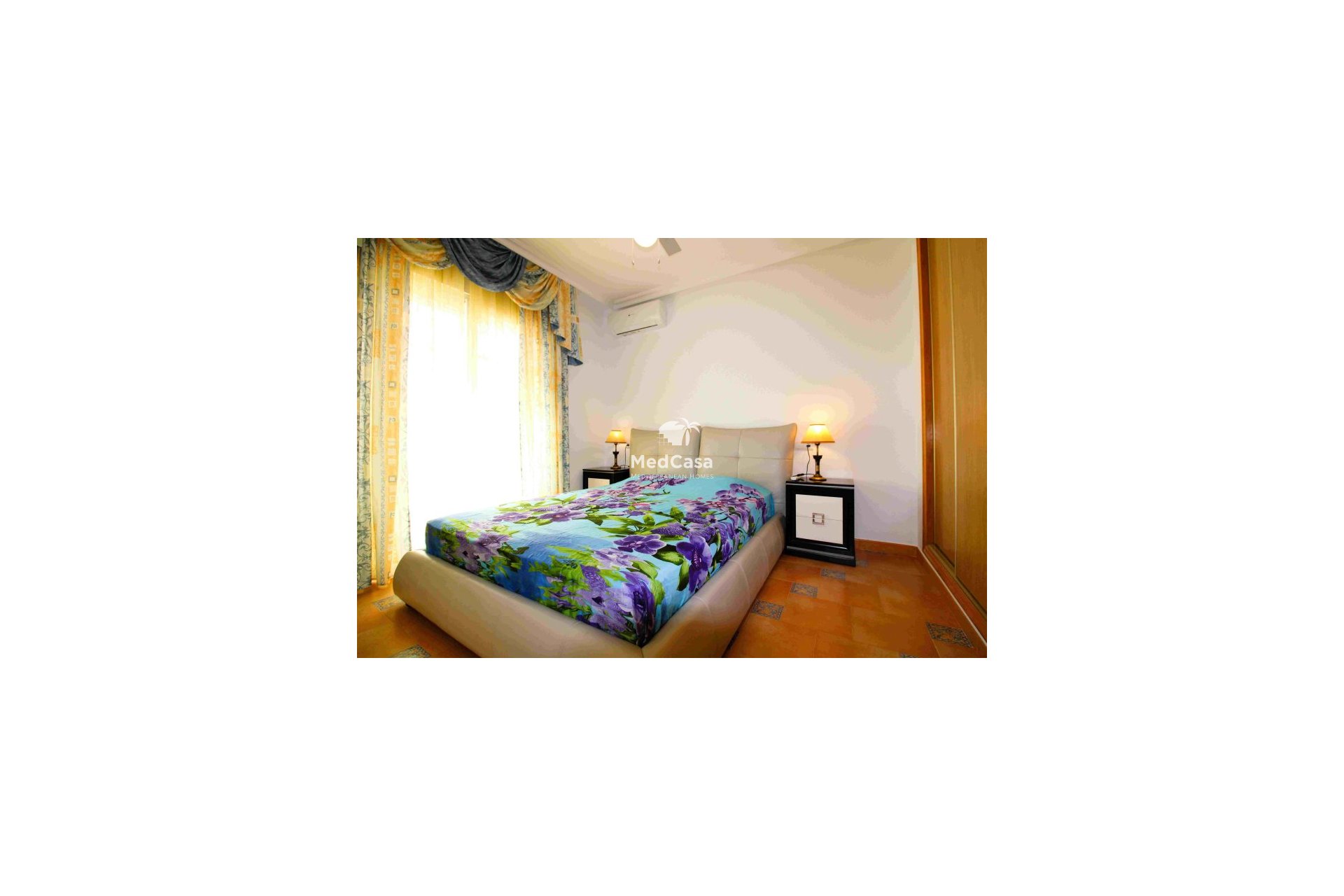 Resale - Villa -
Orihuela Costa - Los Dolses