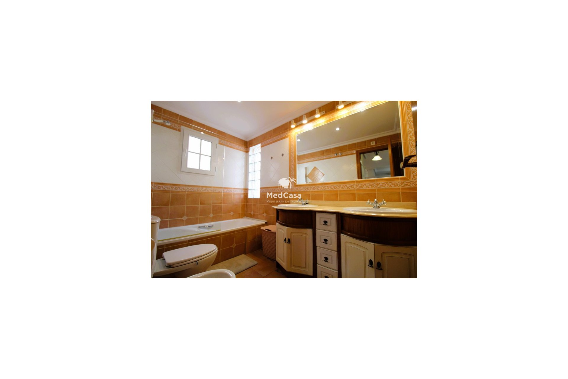 Resale - Villa -
Orihuela Costa - Los Dolses