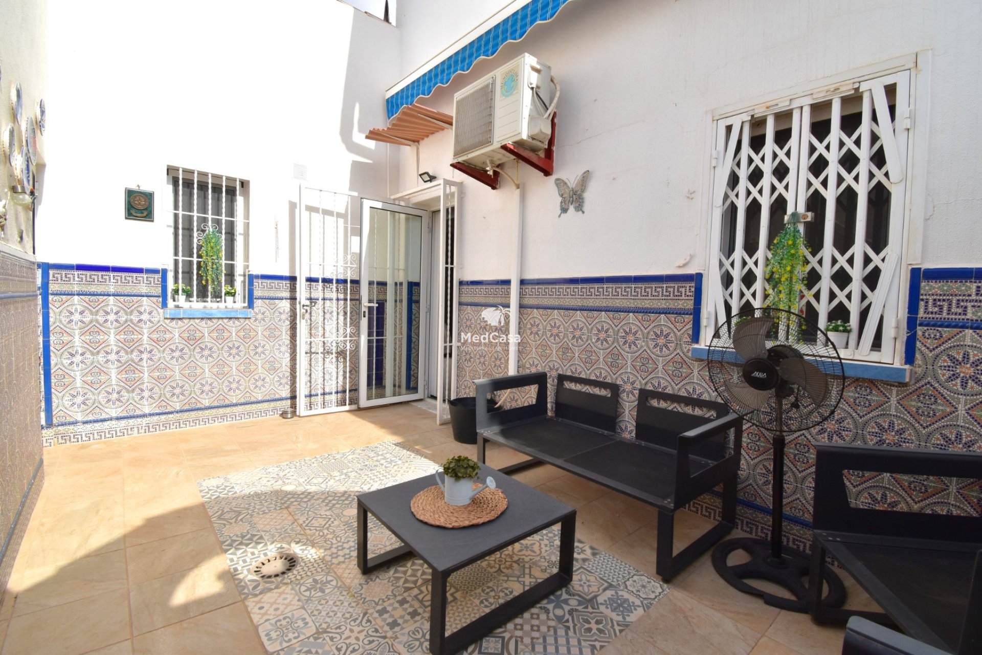 Resale - Villa -
Orihuela Costa - Playa Flamenca