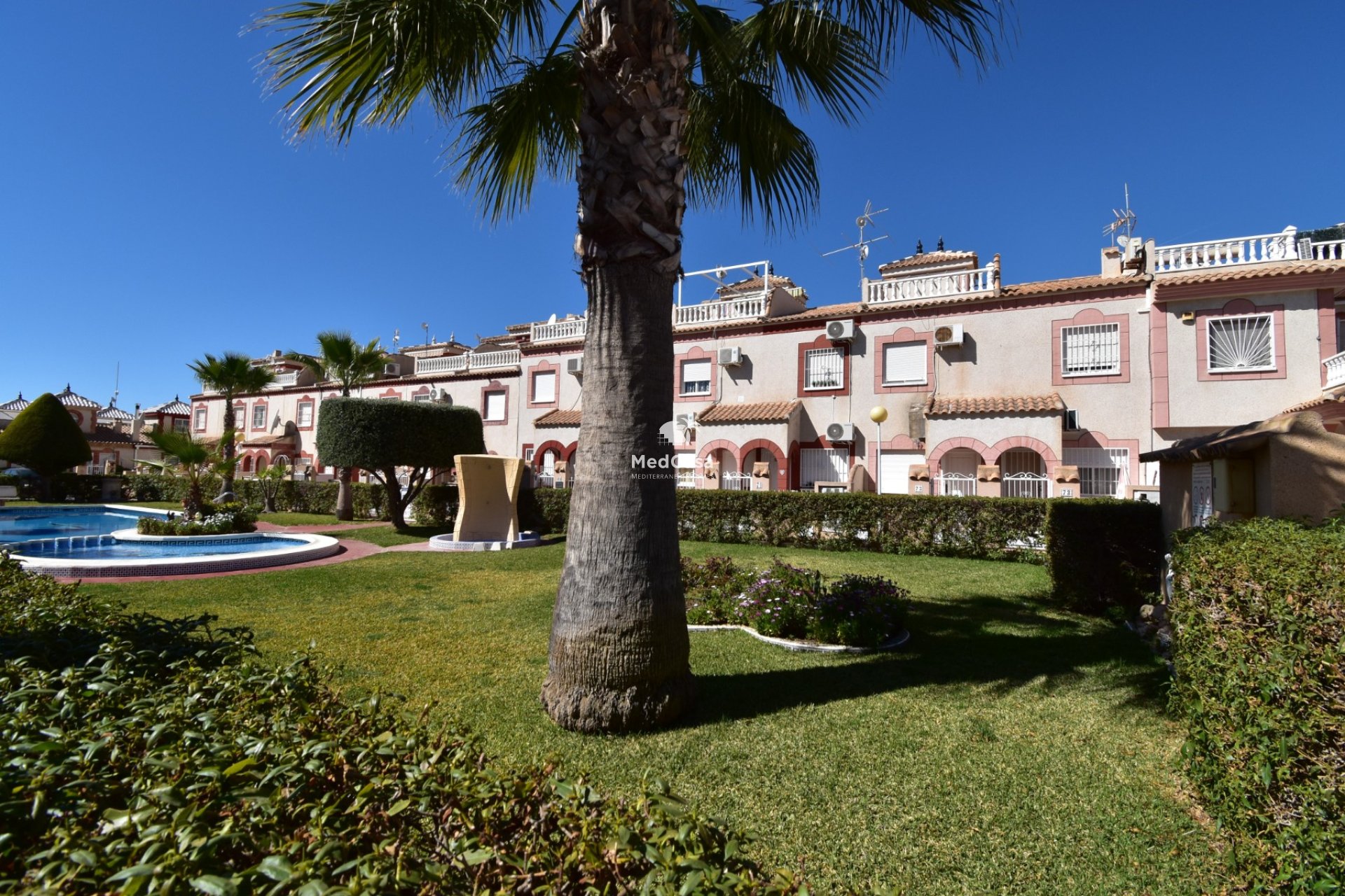 Resale - Villa -
Orihuela Costa - Playa Flamenca