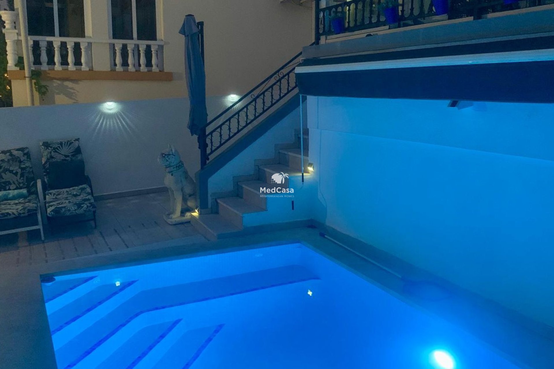 Resale - Villa -
Orihuela Costa - Villamartín