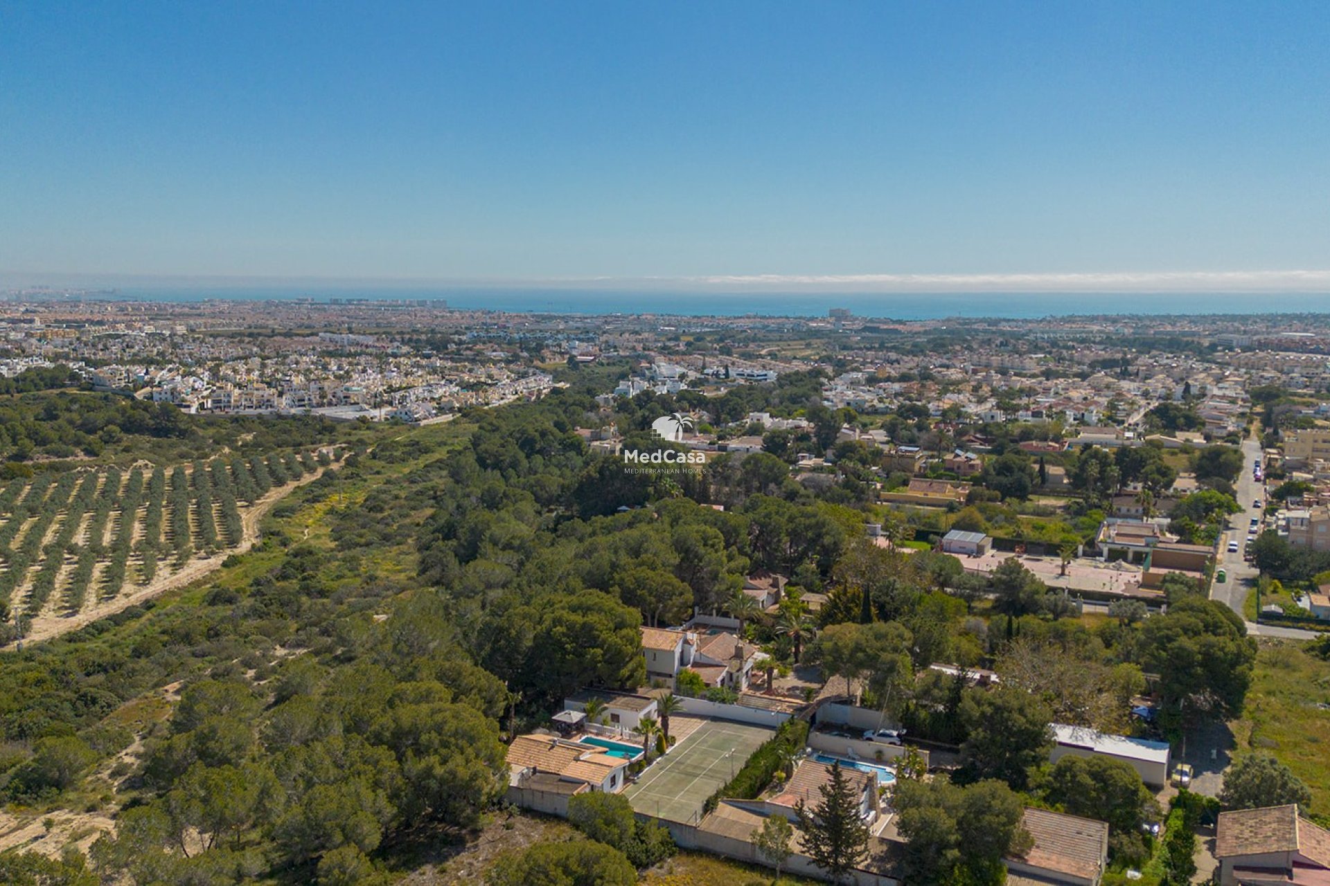 Resale - Villa -
Orihuela Costa - Villamartín