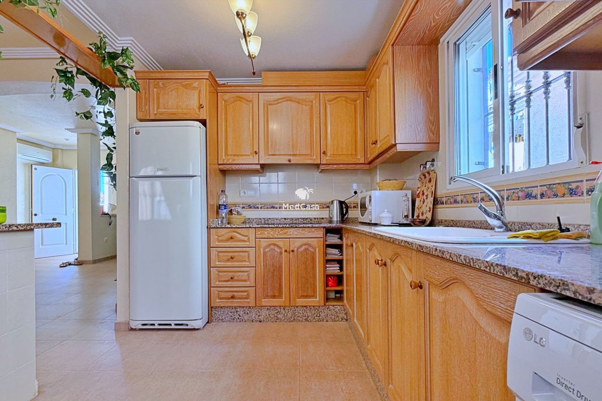Resale - Villa -
Orihuela Costa