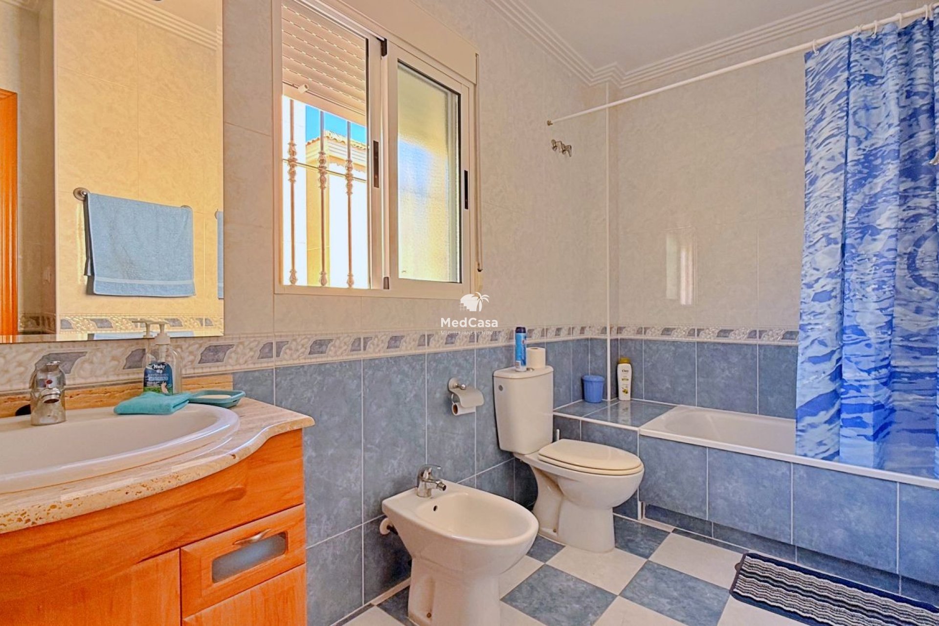 Resale - Villa -
Orihuela Costa