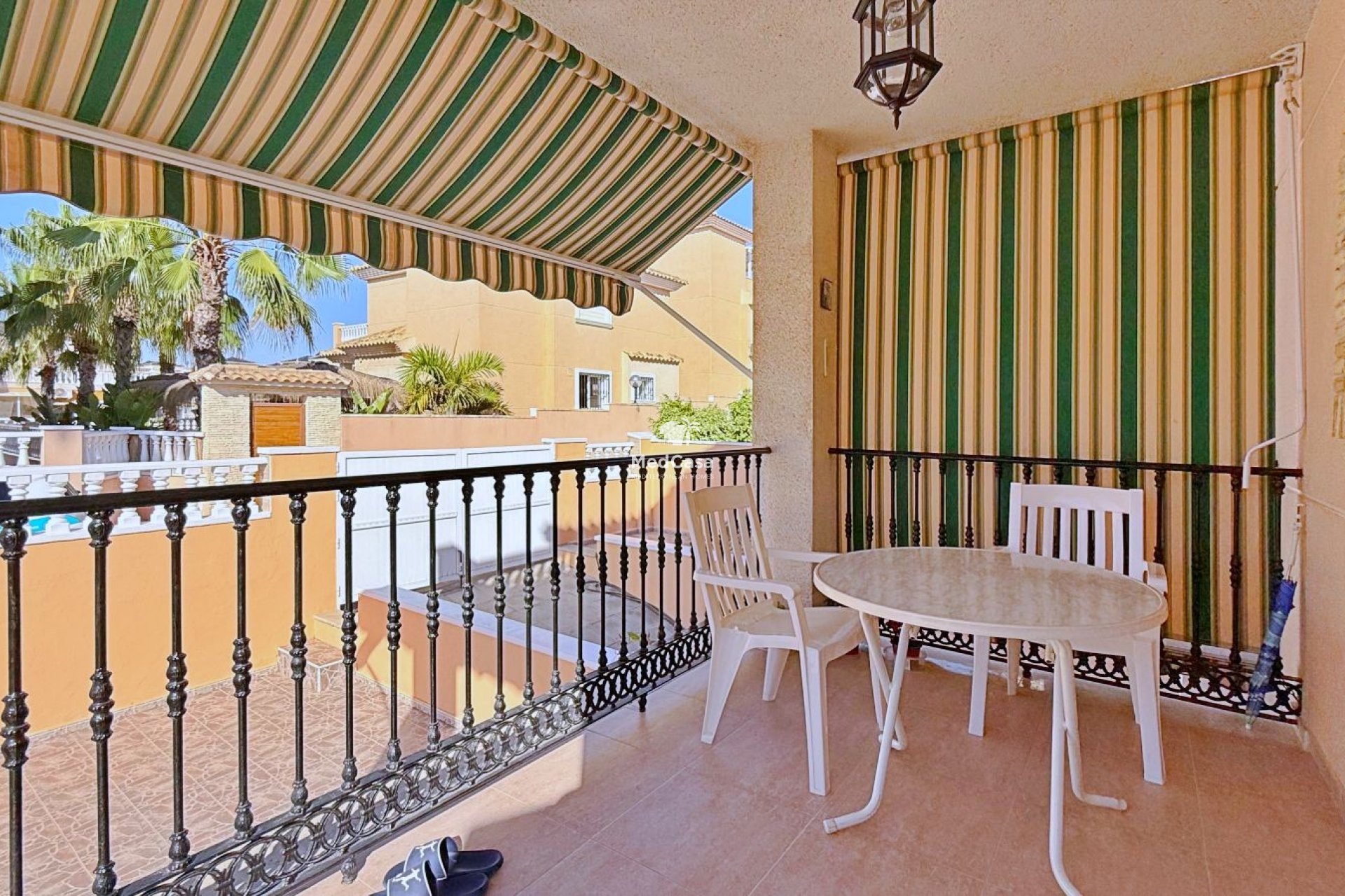 Resale - Villa -
Orihuela Costa