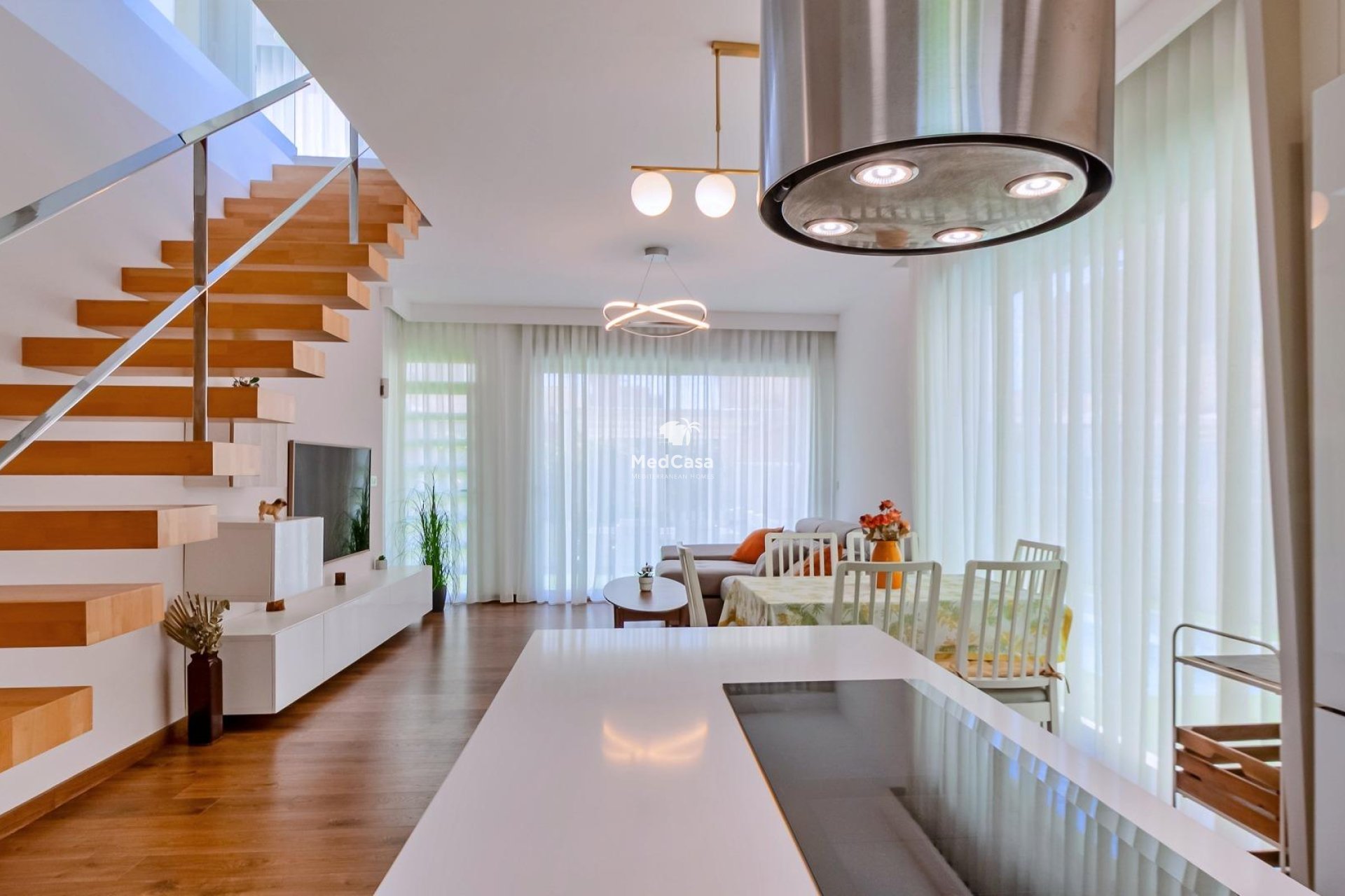 Resale - Villa -
Pilar de la Horadada - Pueblo Latino