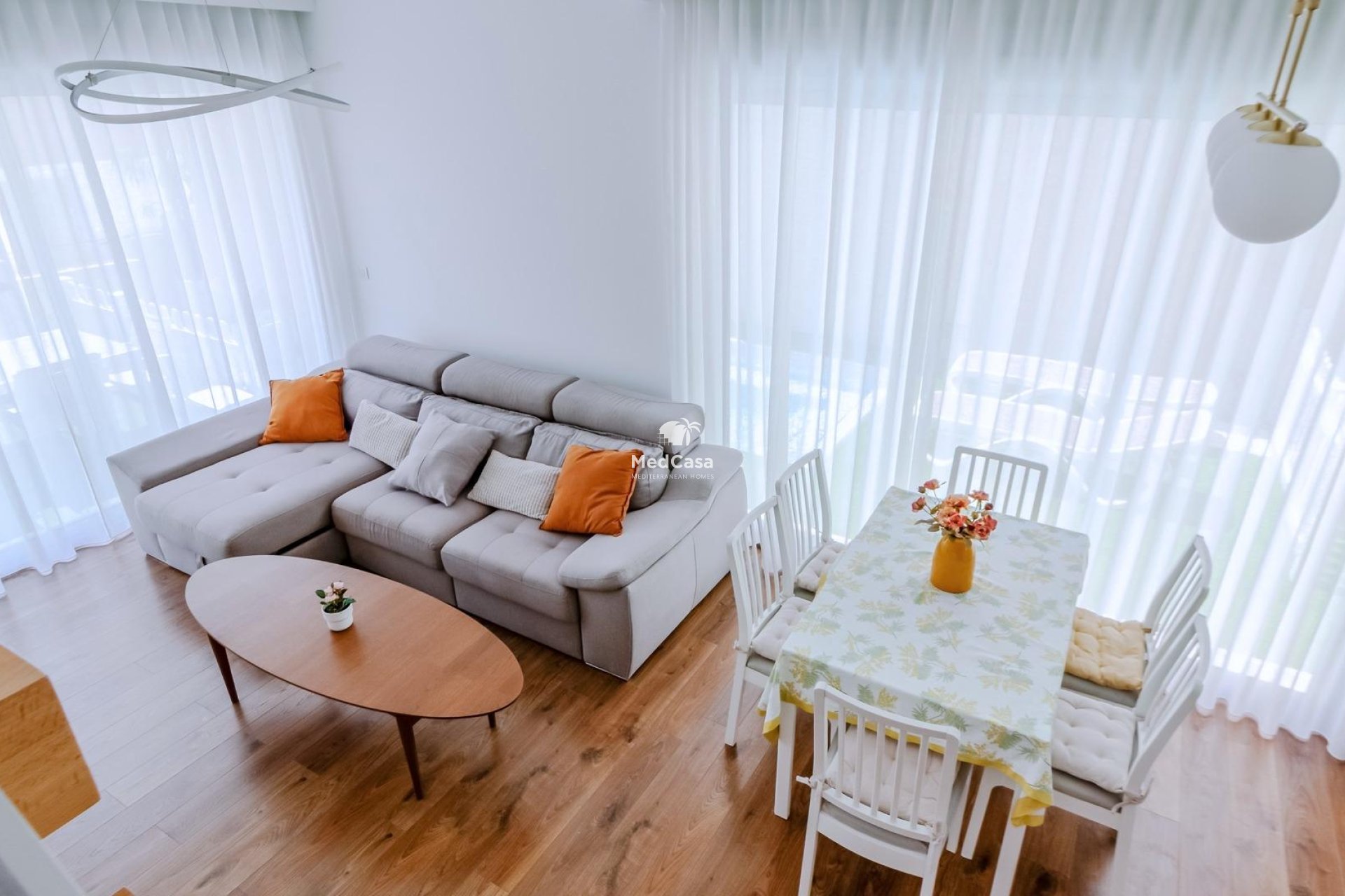 Resale - Villa -
Pilar de la Horadada - Pueblo Latino