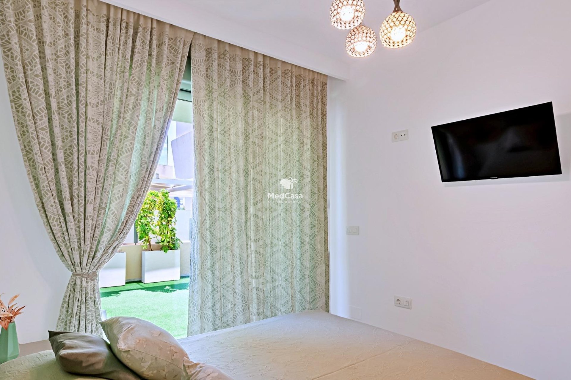 Resale - Villa -
Pilar de la Horadada - Pueblo Latino