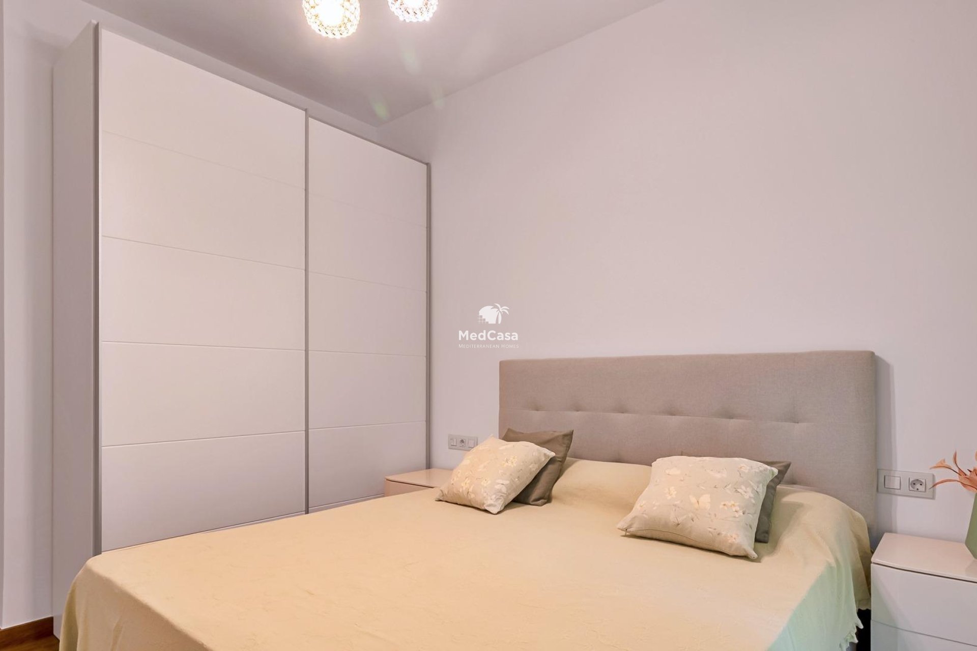 Resale - Villa -
Pilar de la Horadada - Pueblo Latino