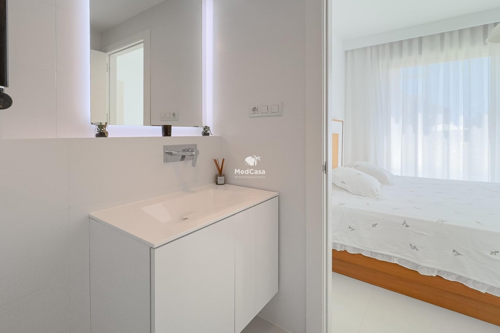 Resale - Villa -
Pilar de la Horadada - Pueblo Latino