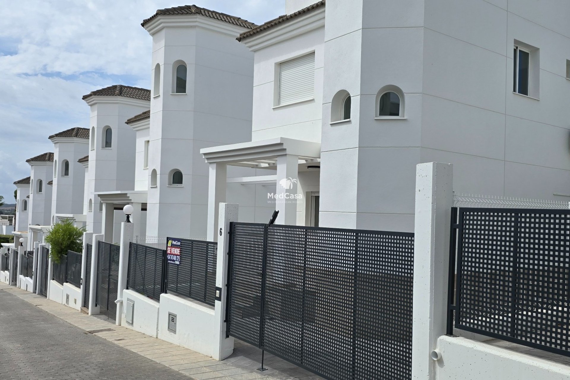 Resale - Villa -
San Fulgencio - Urbanización La Marina