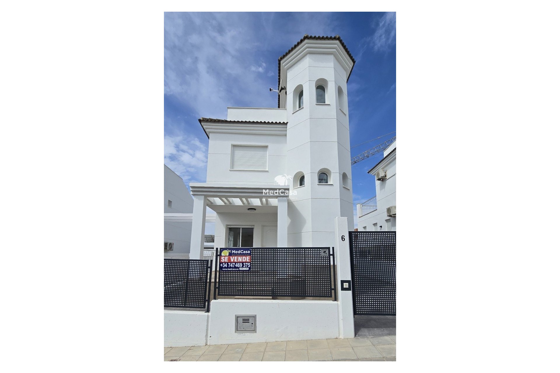 Resale - Villa -
San Fulgencio - Urbanización La Marina