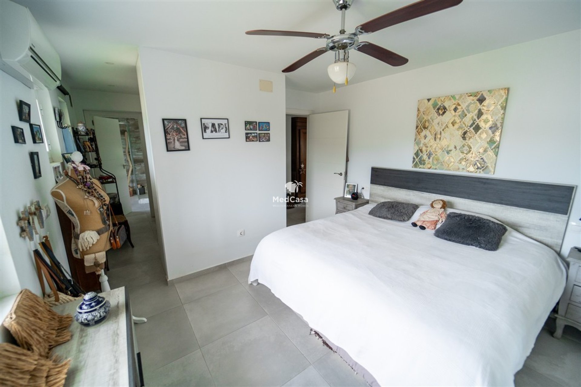 Resale - Villa -
Torrevieja - El chaparral