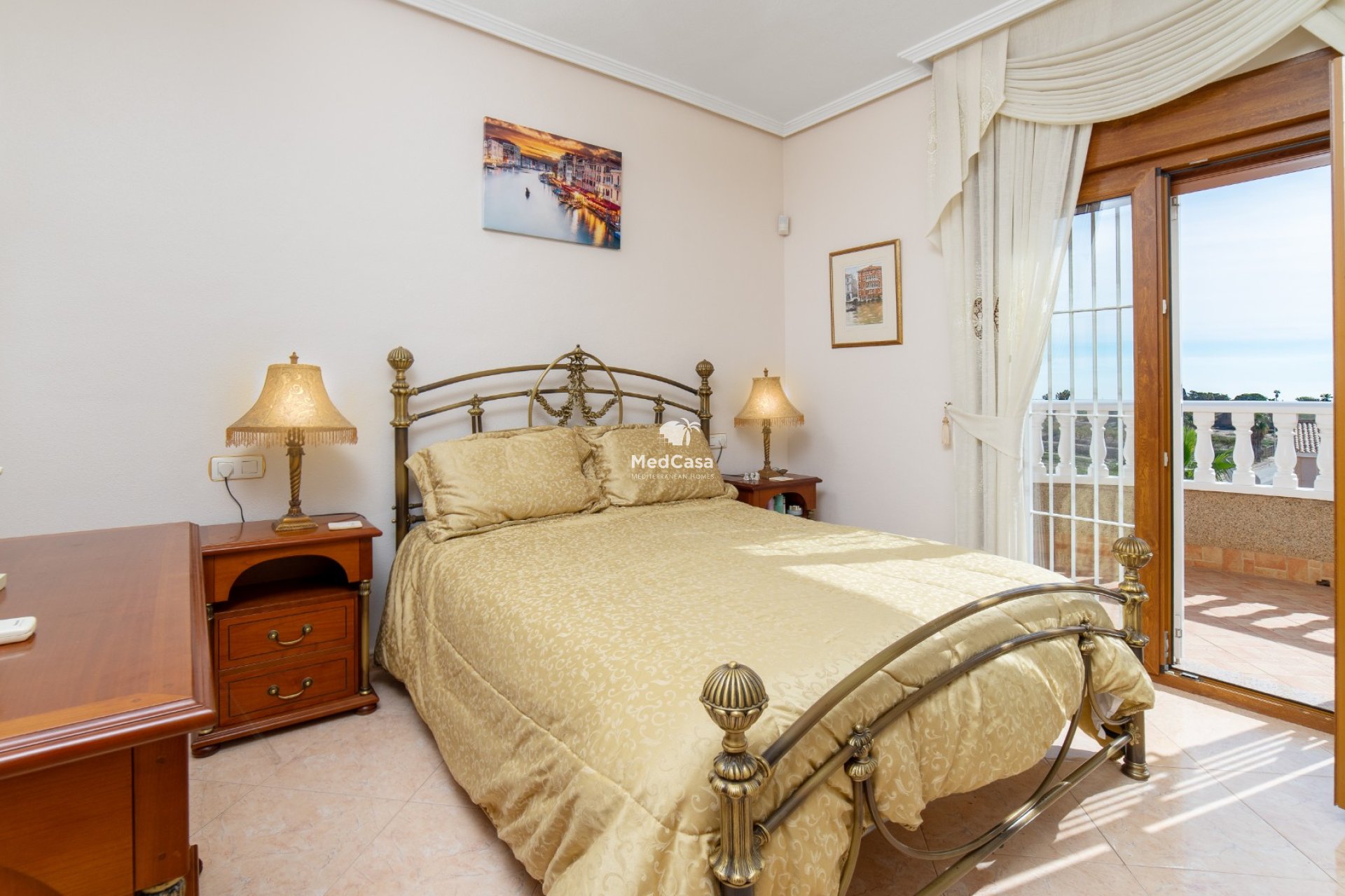 Resale - Villa -
Torrevieja - Los Balcones