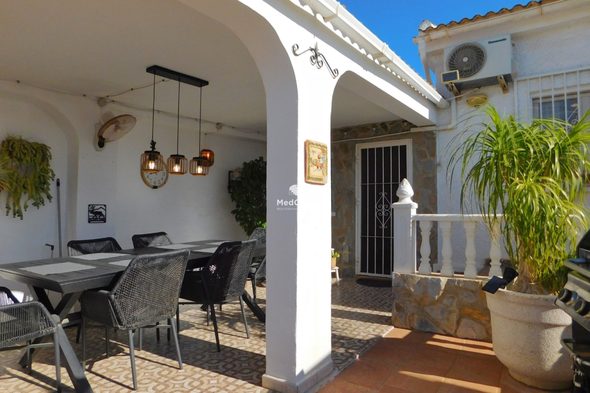 Resale - Villa -
Torrevieja - San Luis