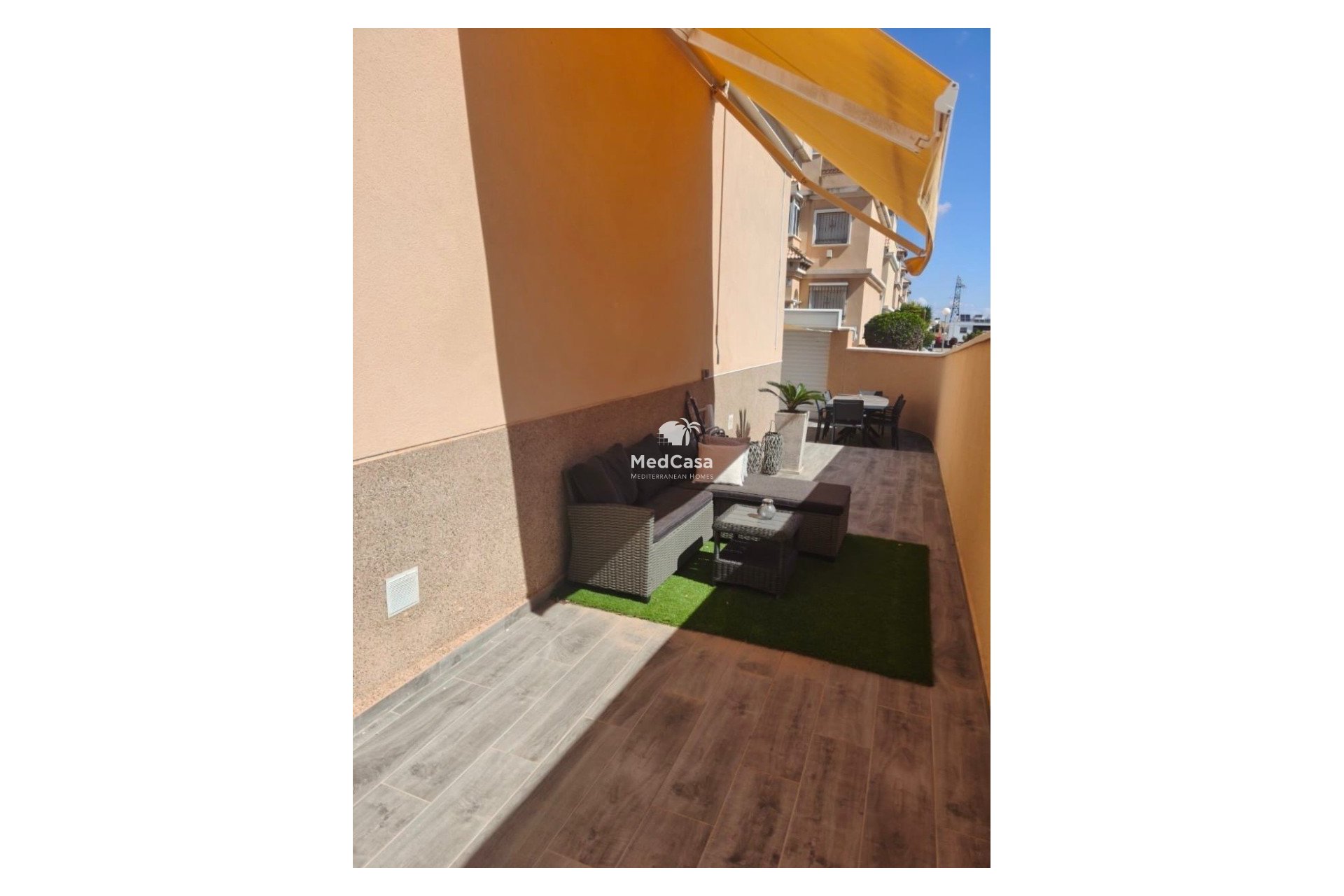 Segunda mano - Adosado esquina -
Orihuela Costa - Villamartín