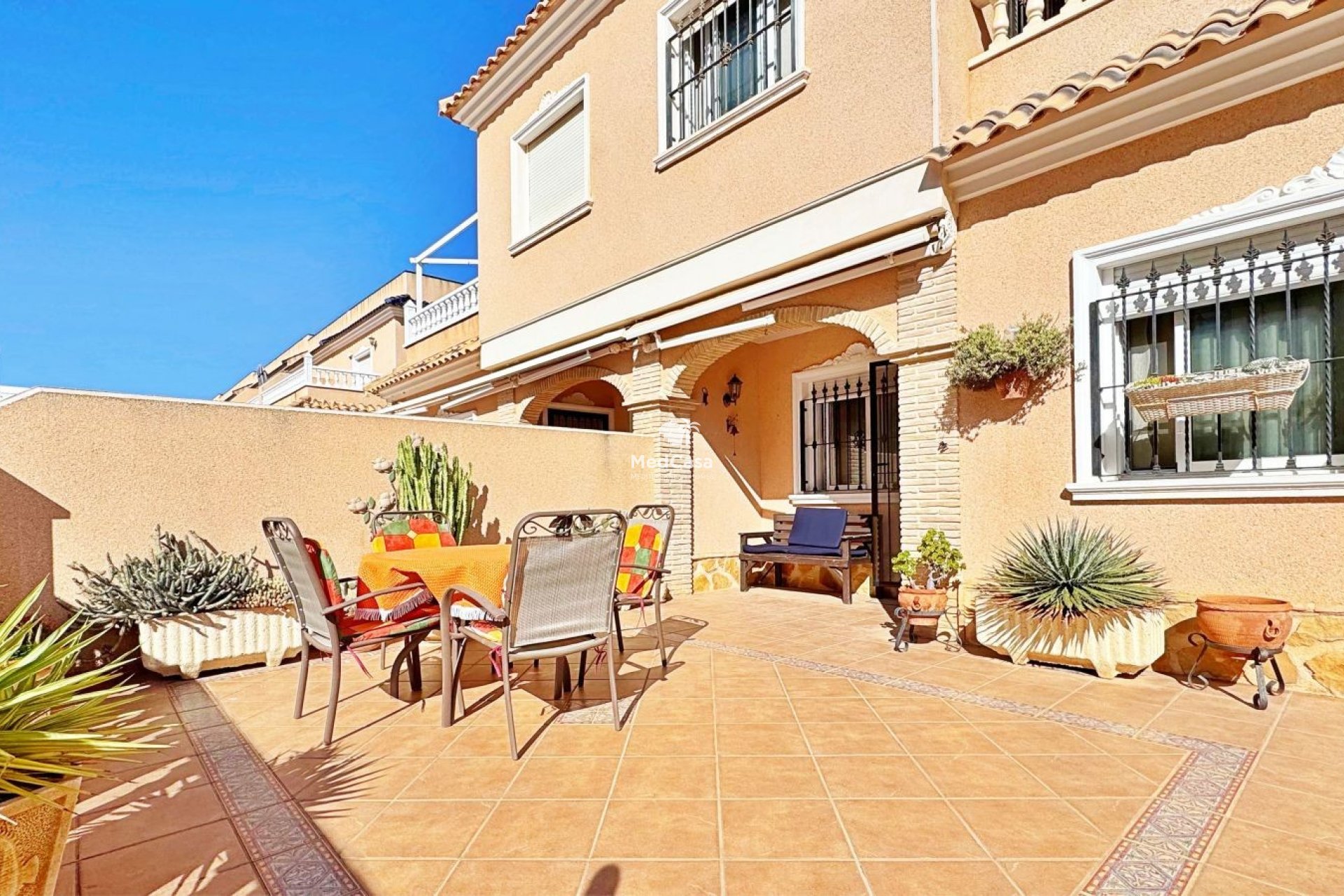 Segunda mano - Adosado esquina -
Orihuela Costa - Villamartín