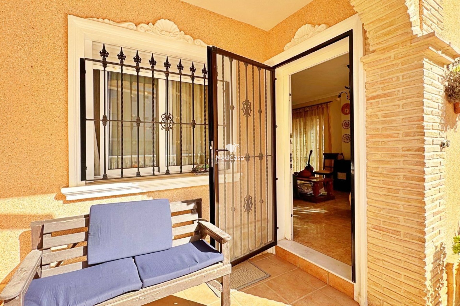 Segunda mano - Adosado esquina -
Orihuela Costa - Villamartín