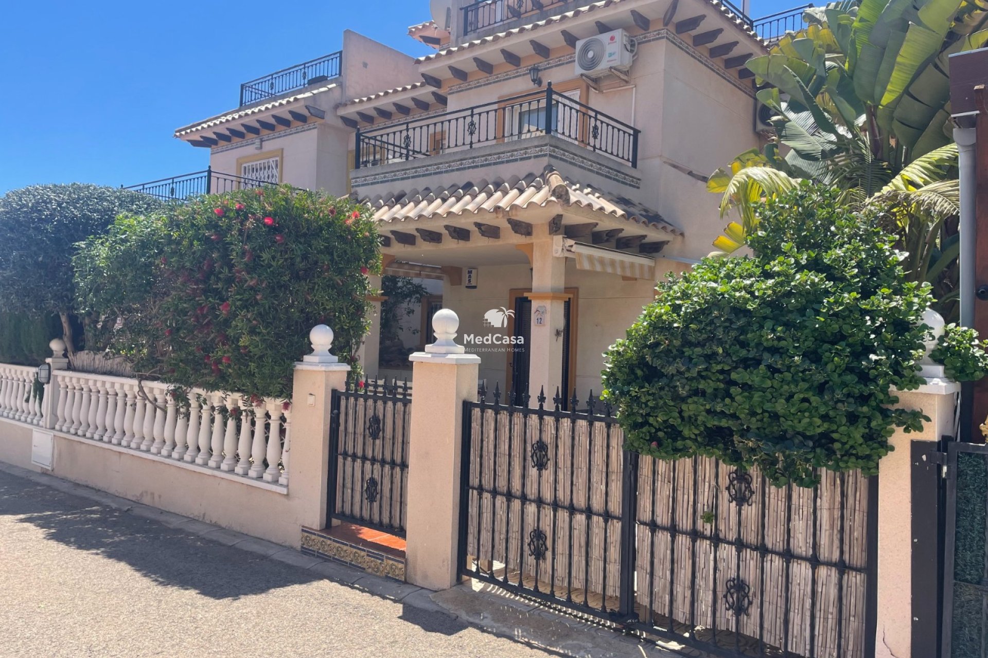 Segunda mano - Adosado -
Orihuela Costa - La Regia