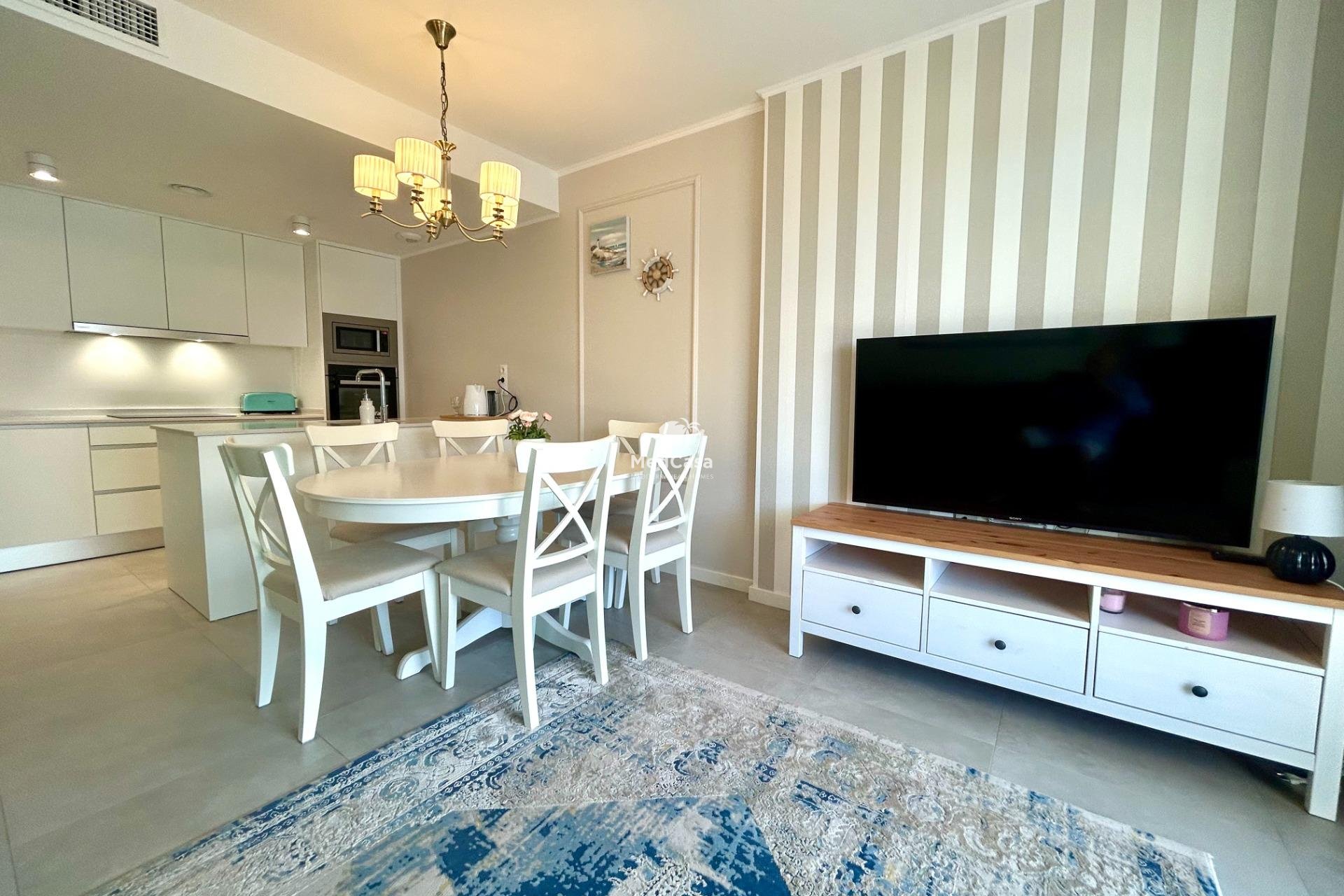 Segunda mano - Apartamento -
Dehesa de campoamor - Campoamor