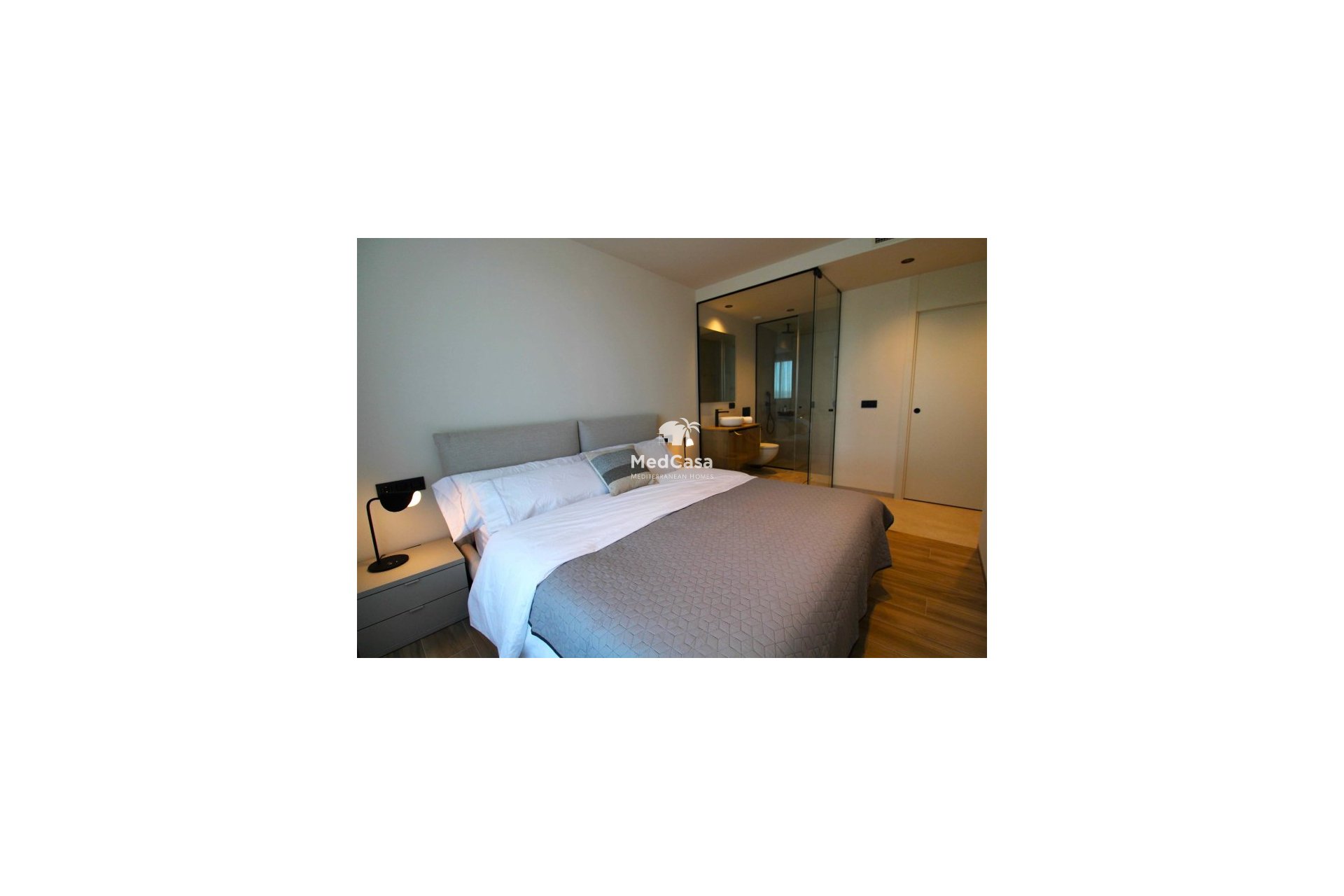 Segunda mano - Apartamento -
Golf Las Colinas