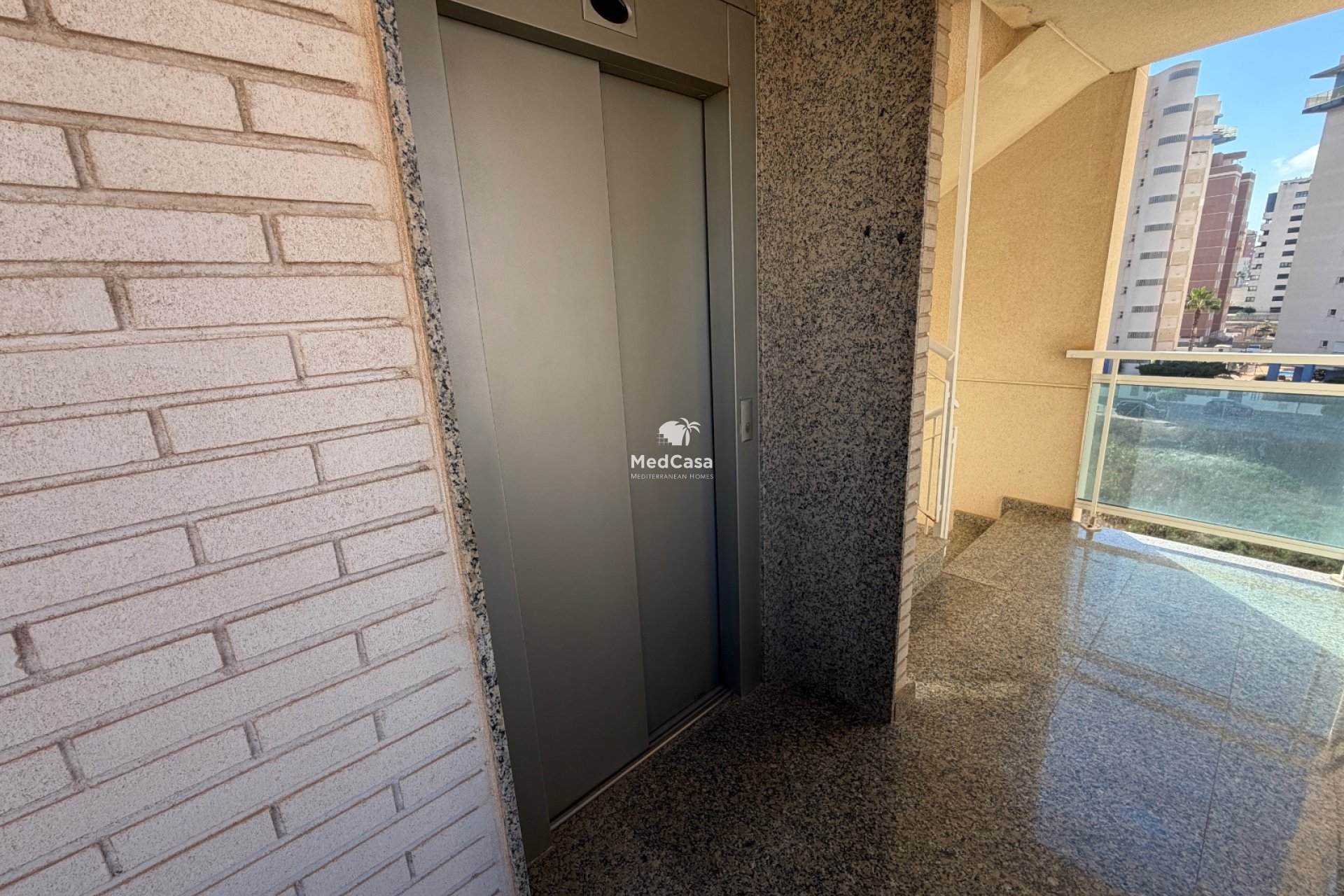 Segunda mano - Apartamento -
Guardamar del Segura - Puerto
