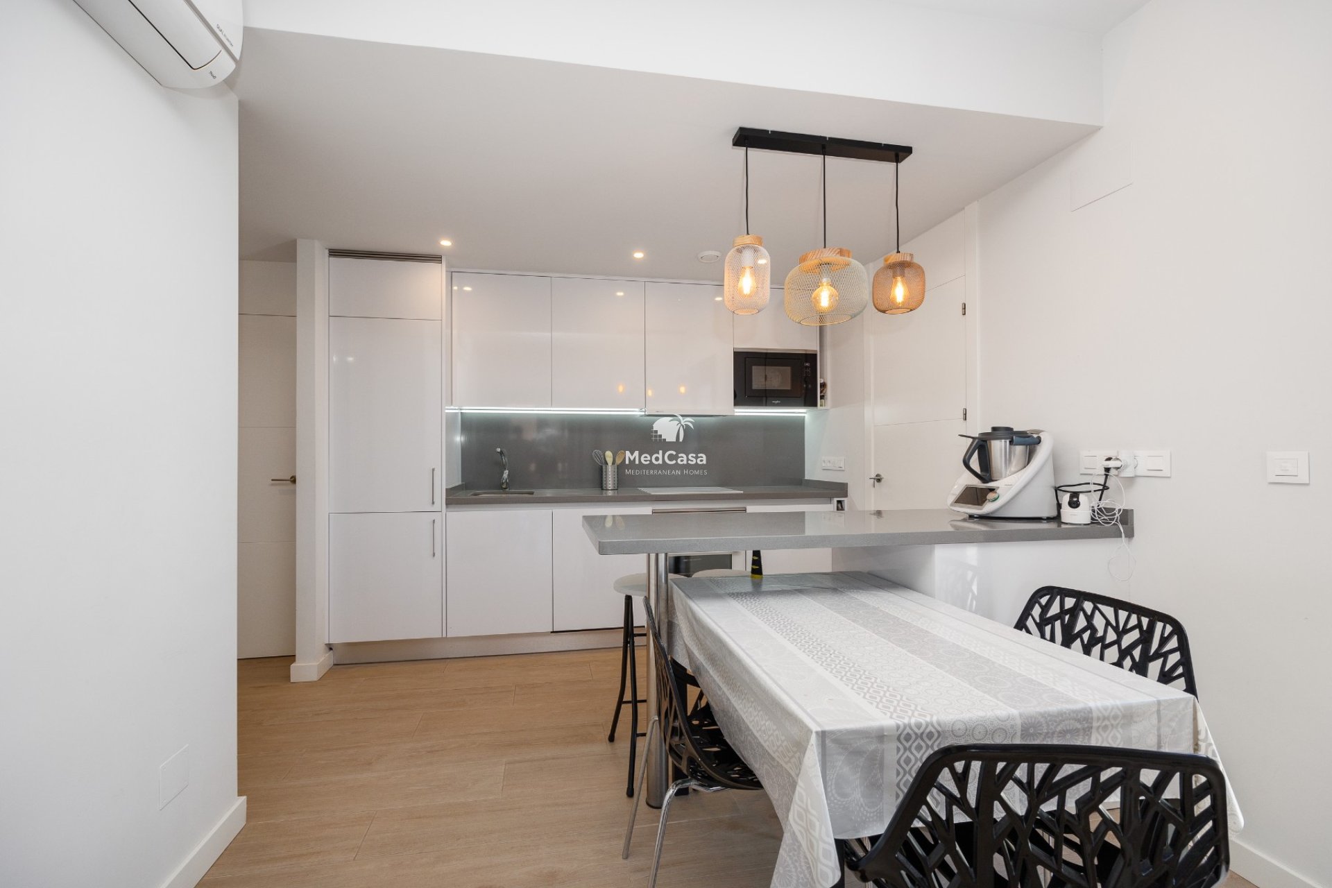 Segunda mano - Apartamento -
Orihuela Costa - Villamartín