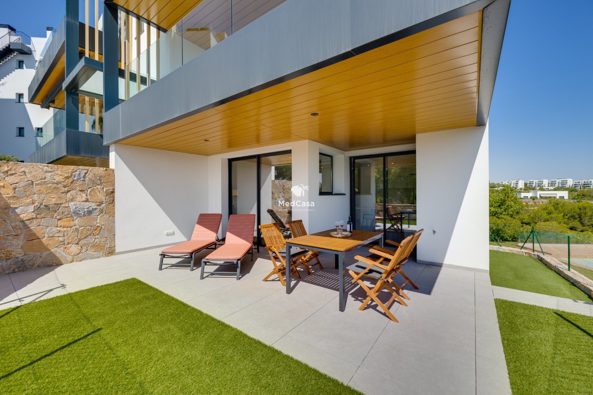 Segunda mano - Apartamento planta baja -
Golf Las Colinas