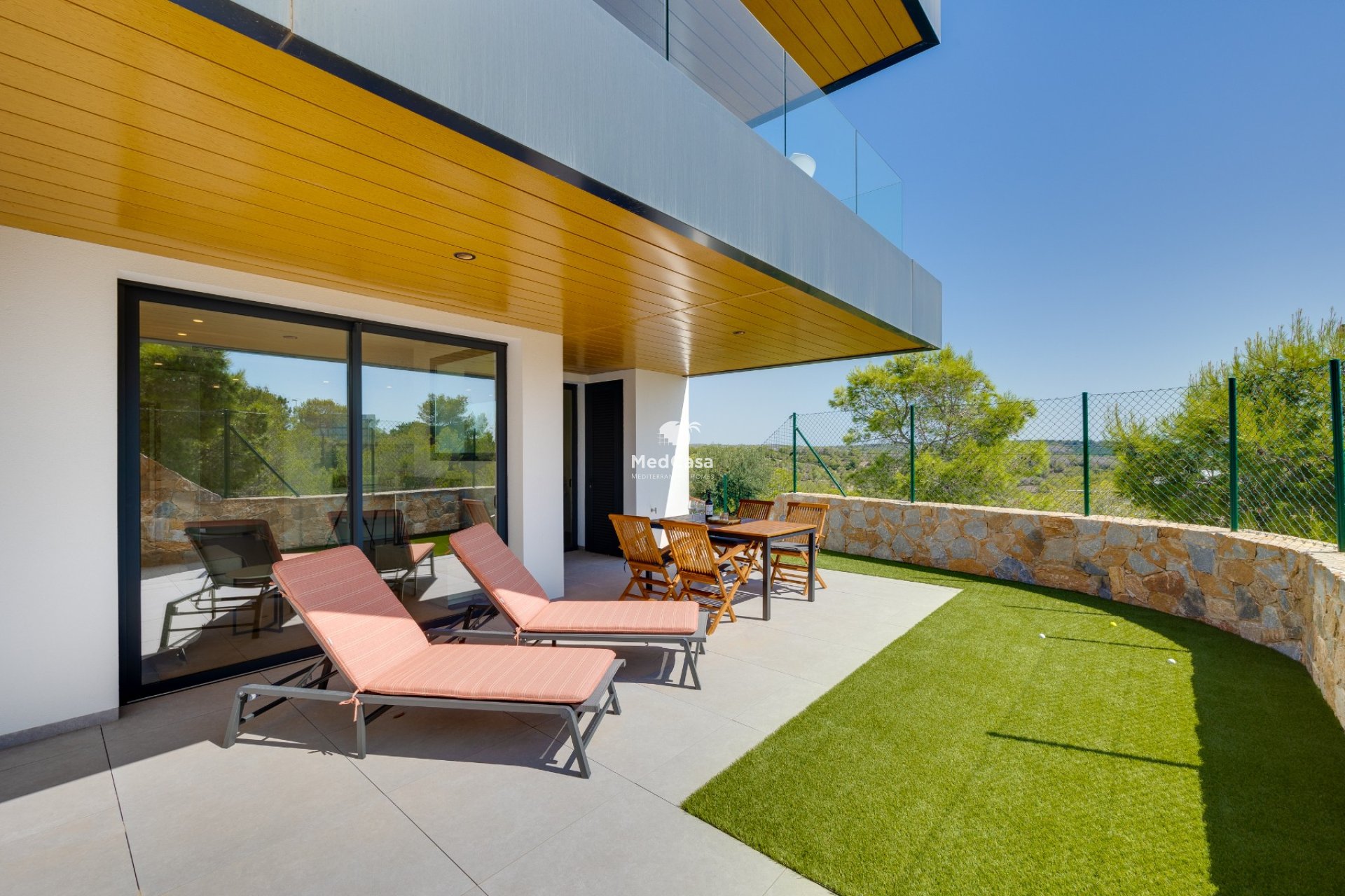 Segunda mano - Apartamento planta baja -
Golf Las Colinas