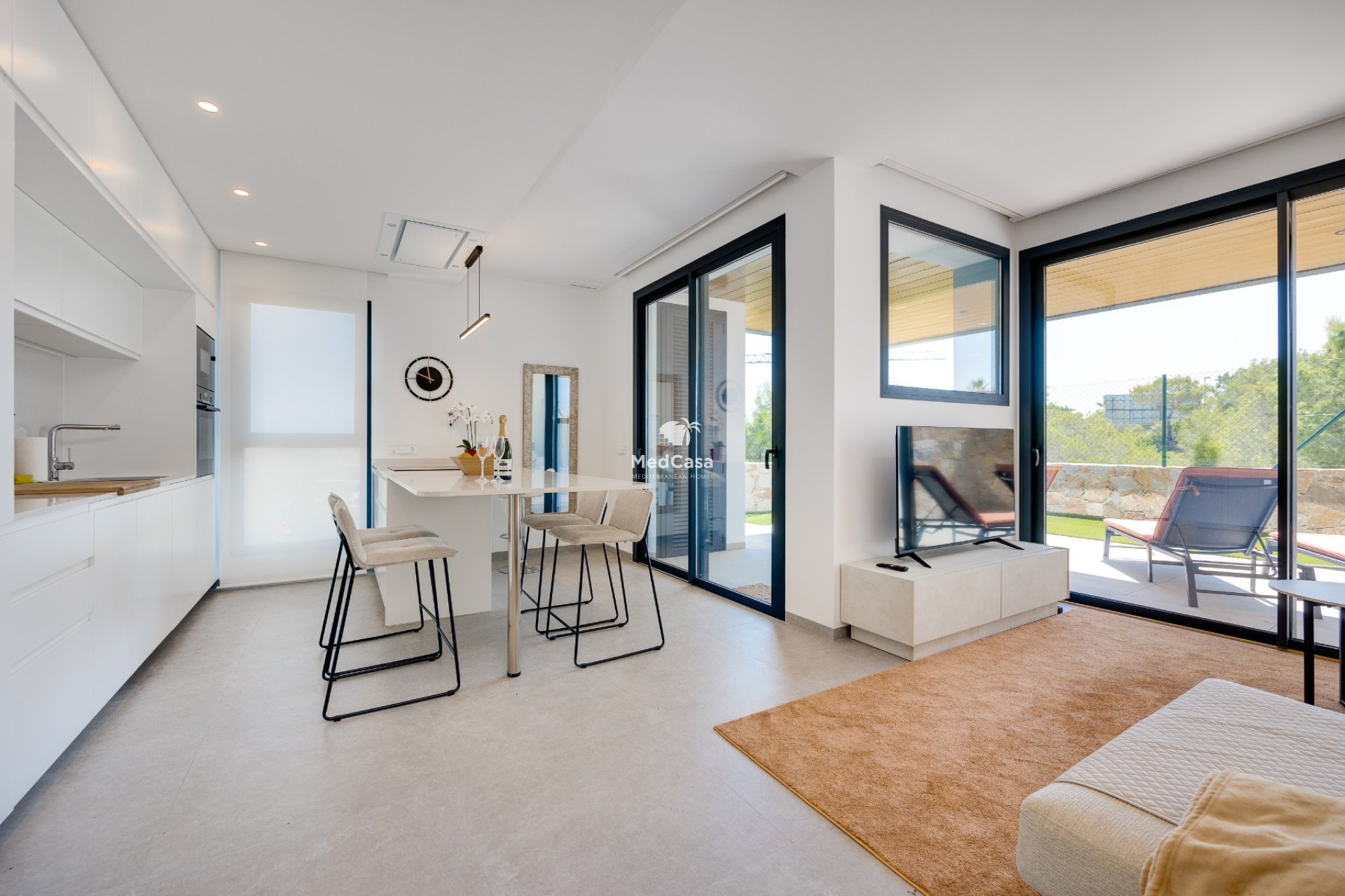 Segunda mano - Apartamento planta baja -
Golf Las Colinas