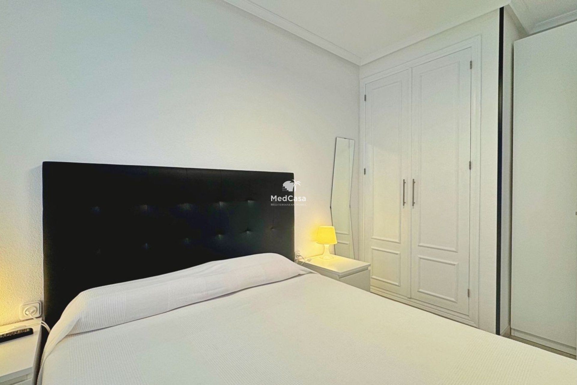 Segunda mano - Apartamento planta baja -
La Mata