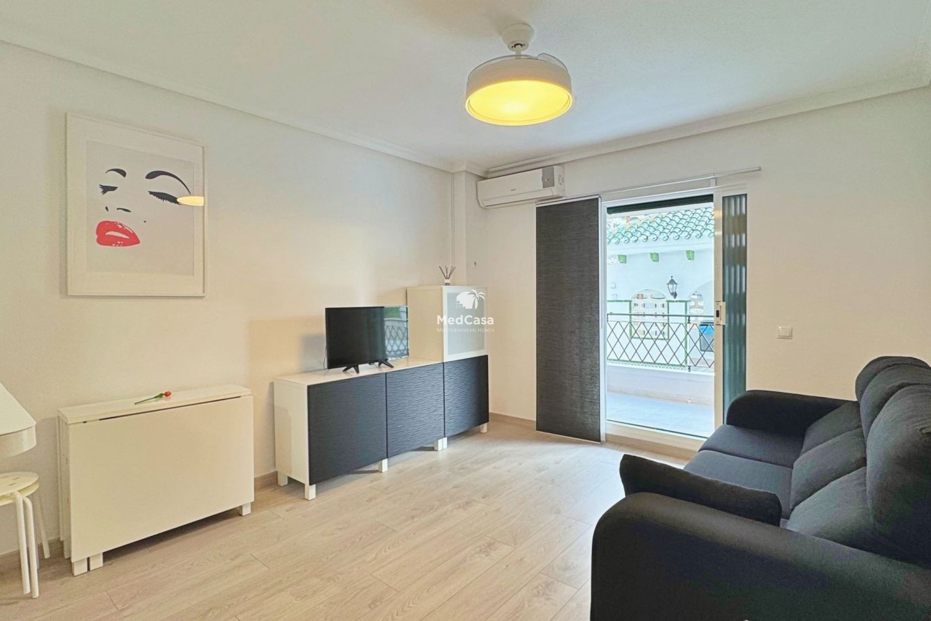 Segunda mano - Apartamento planta baja -
La Mata