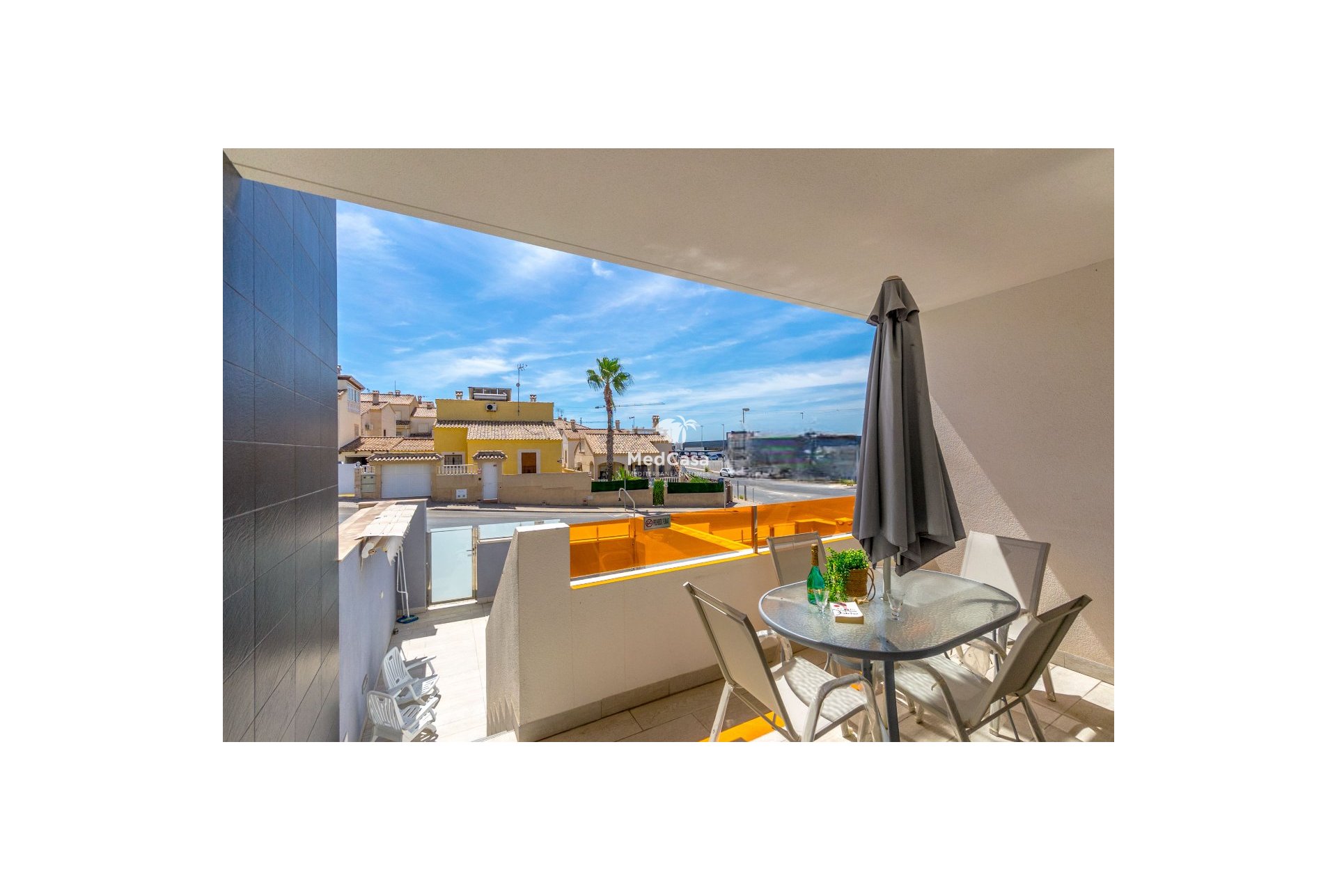 Segunda mano - Apartamento planta baja -
Orihuela Costa - La Florida