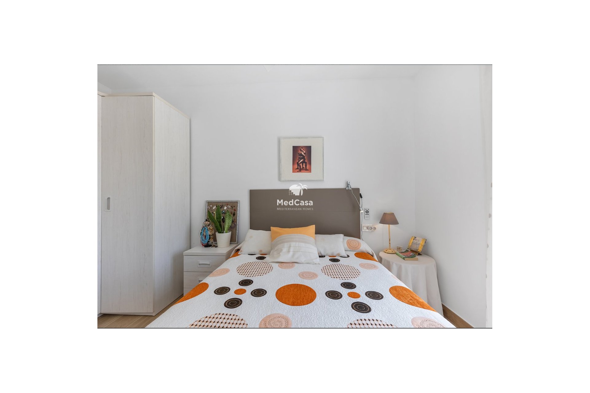 Segunda mano - Apartamento planta baja -
Orihuela Costa