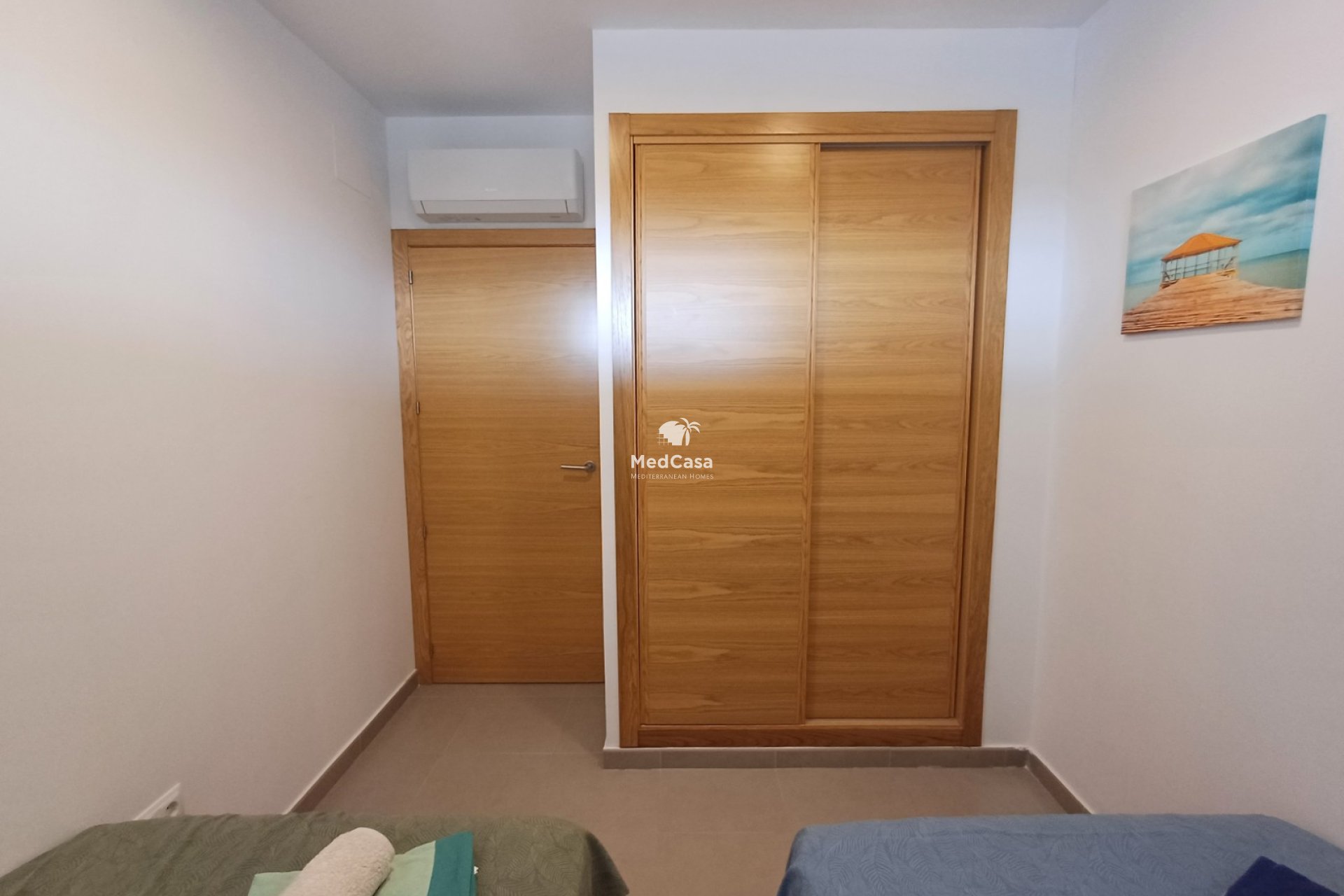 Segunda mano - Apartamento planta baja -
Roldan