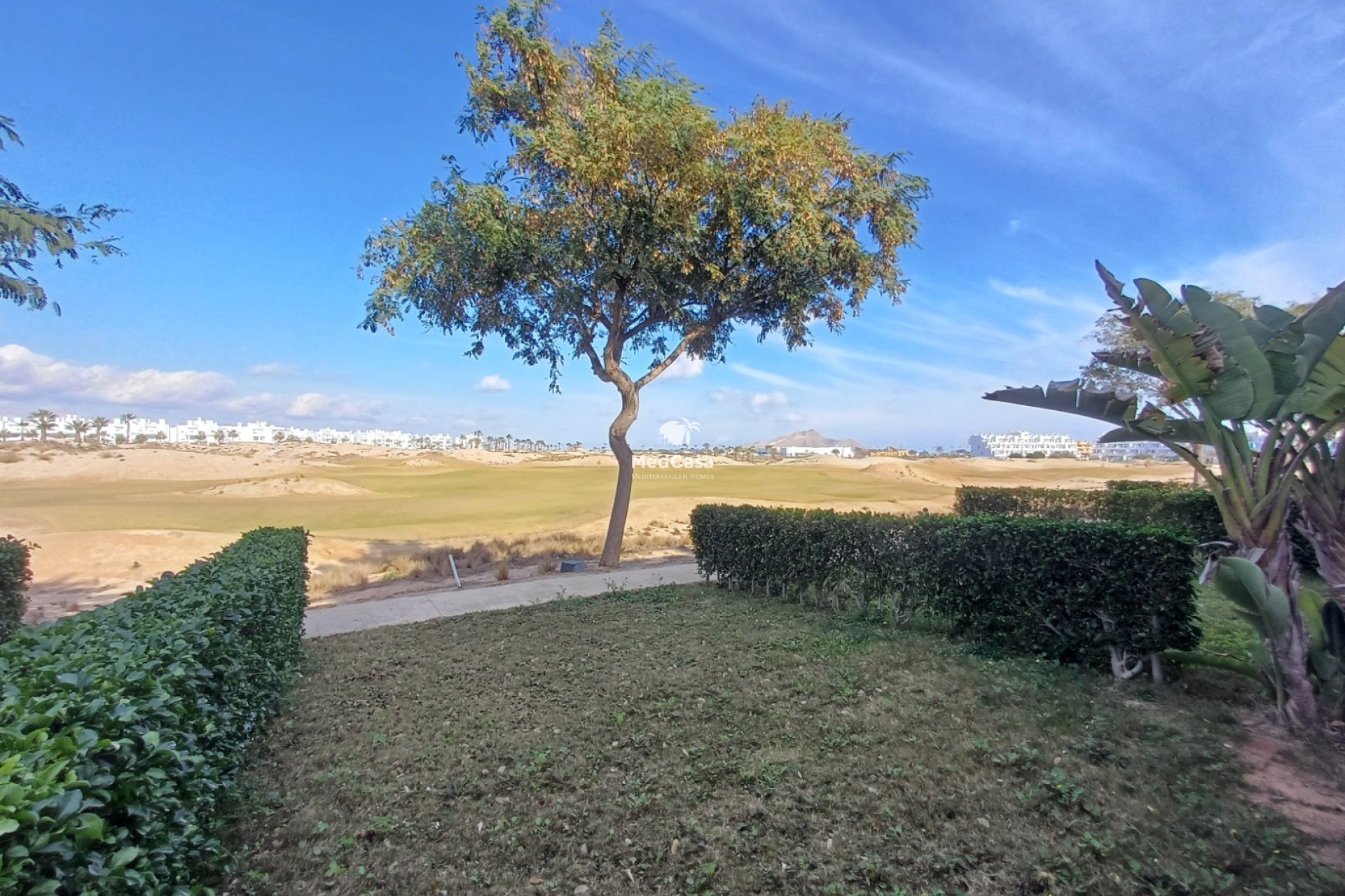 Segunda mano - Apartamento planta baja -
Roldan