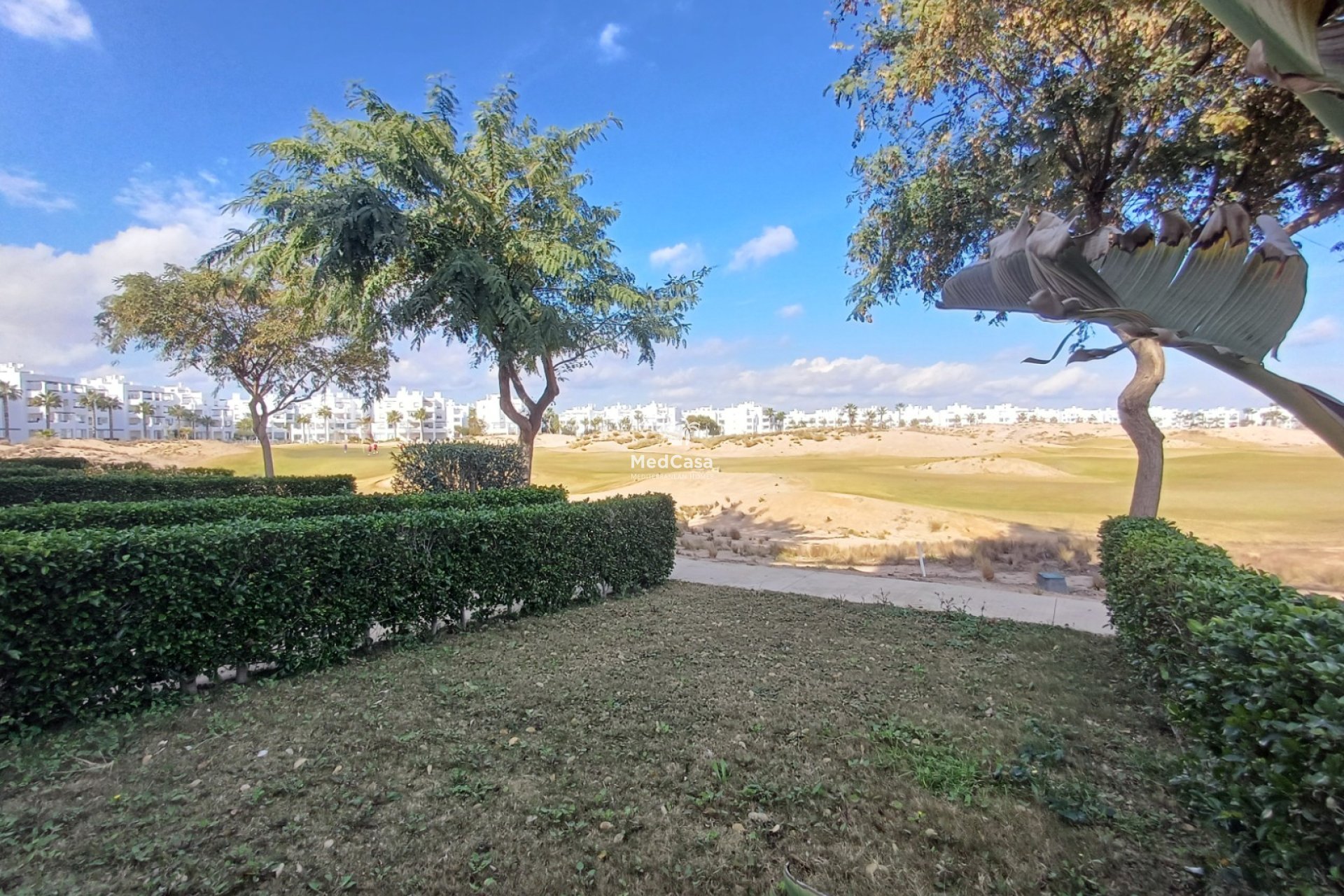 Segunda mano - Apartamento planta baja -
Roldan