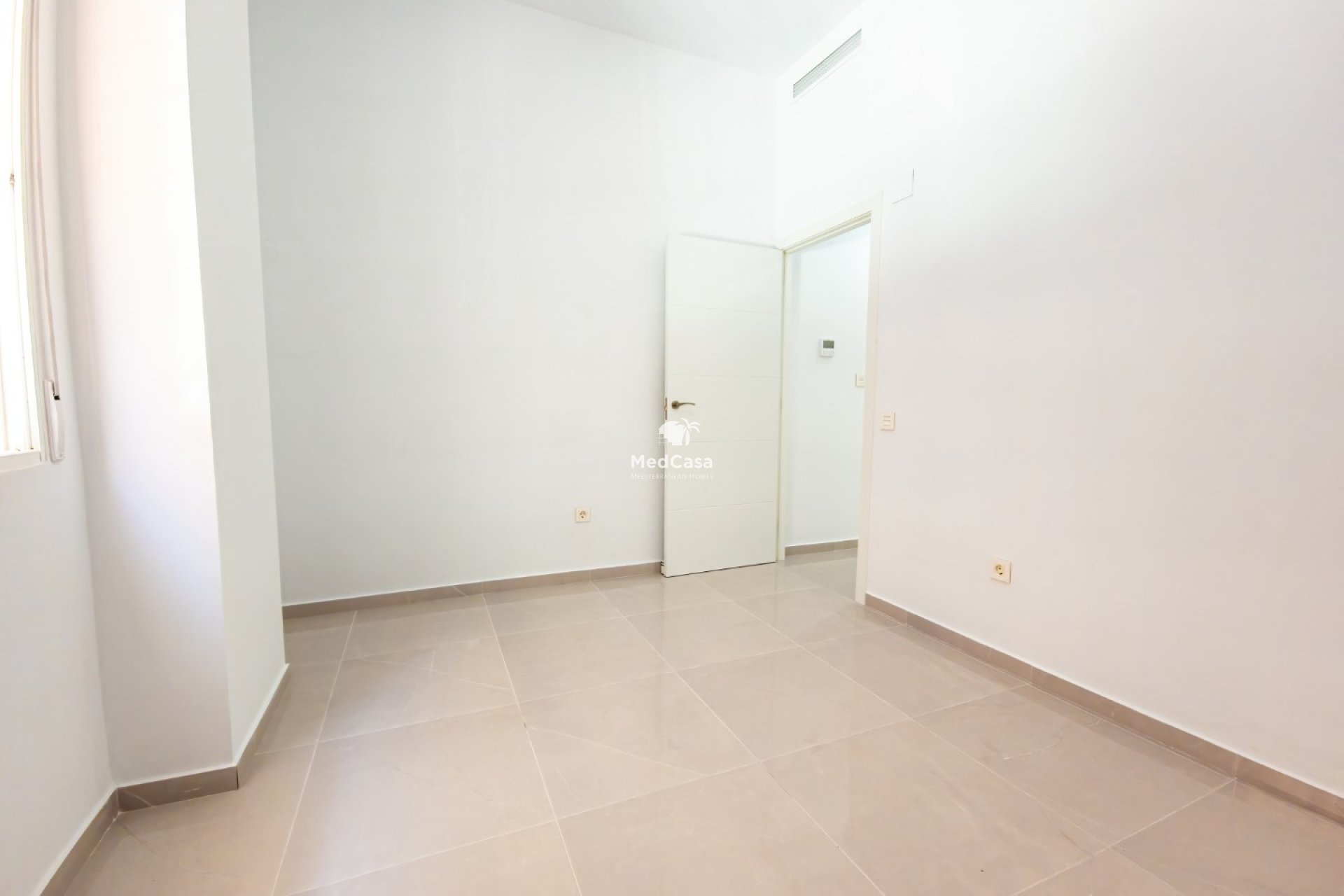 Segunda mano - Apartamento planta baja -
Torrevieja - El Acequión - Los Náufragos