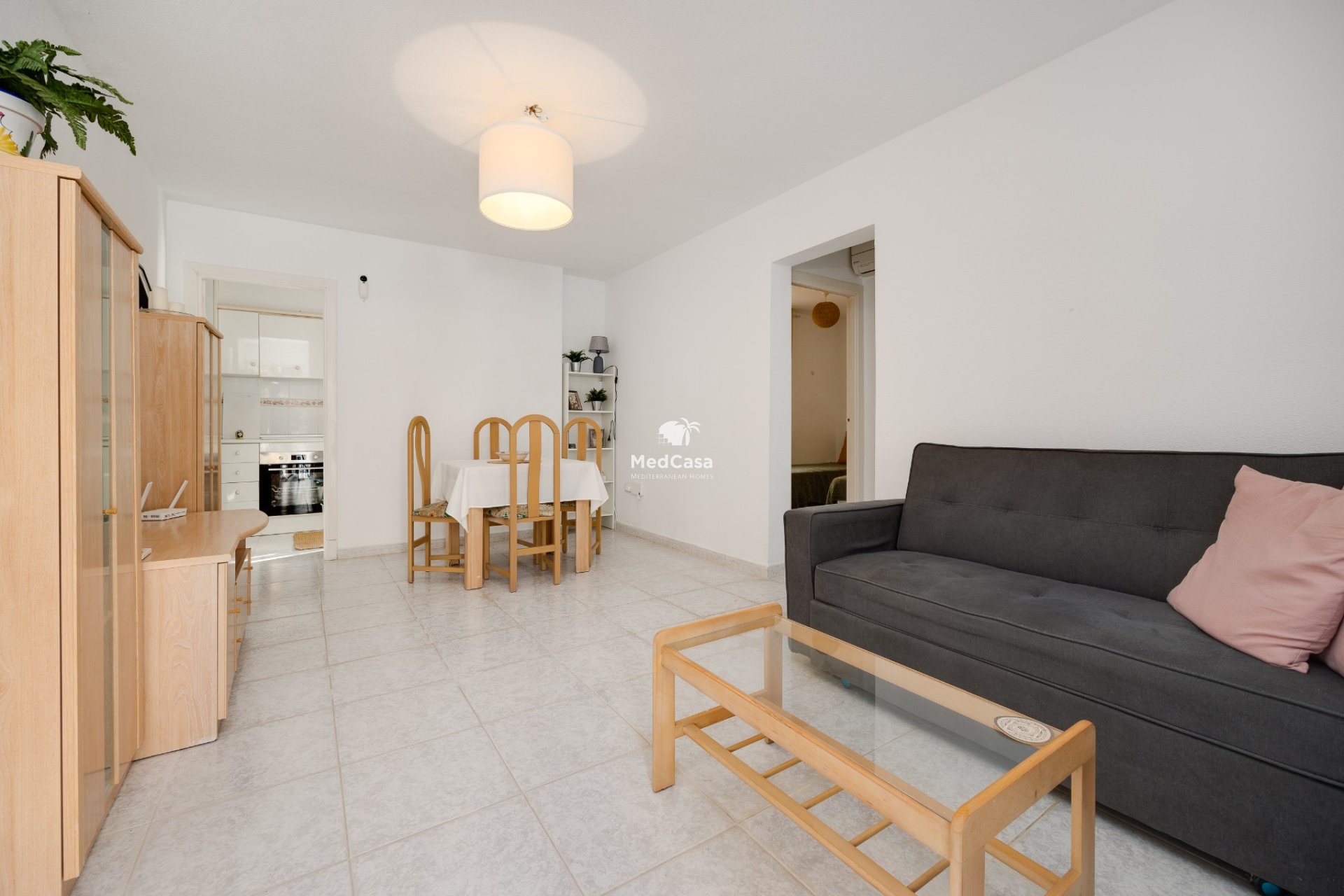 Segunda mano - Apartamento planta baja -
Torrevieja